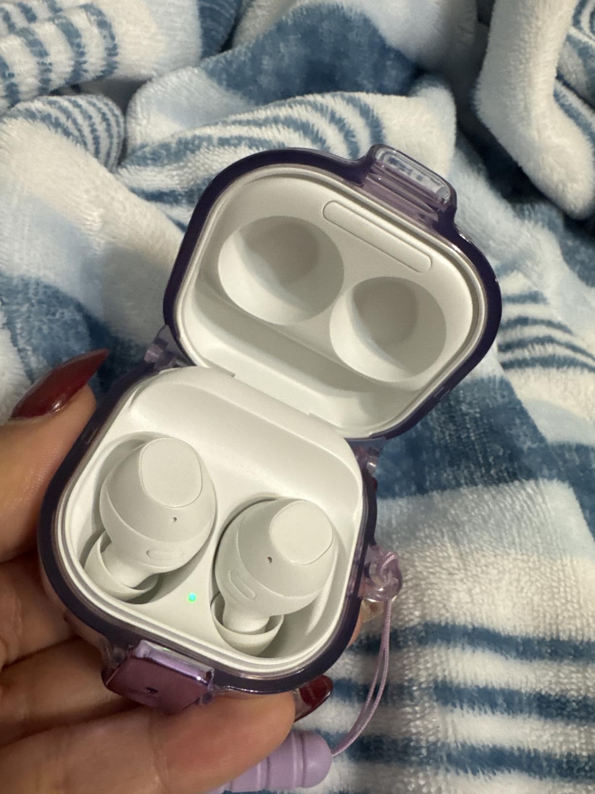 Samsung Galaxy Buds FE True Wireless Bluetooth Earbuds, Comfort and Secure in Ear Fit, Auto Switch Audio, Touch Control, Built-in Voice Assistant, Graphite [US Version, 1Yr Manufacturer Warranty] - Customer Photo 2