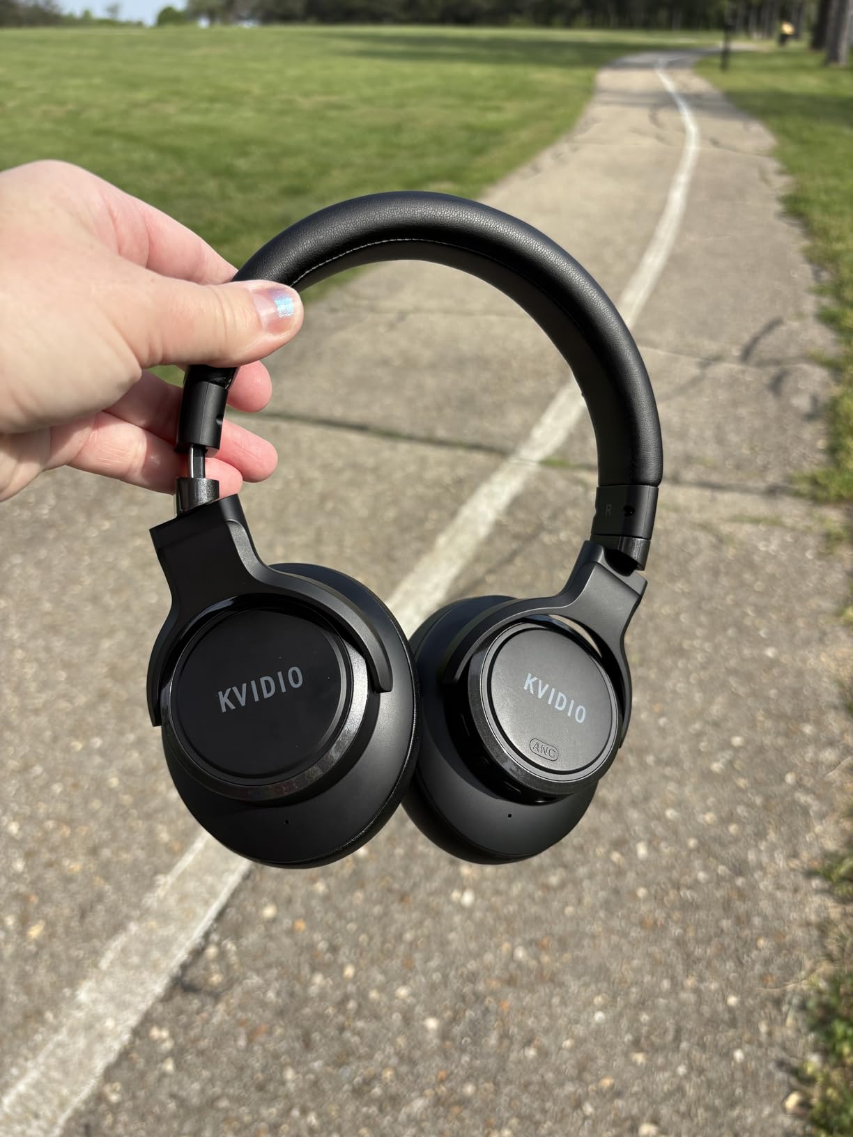 KVIDIO Active Noise Cancelling Headphones, 70 Hours Playtime Bluetooth Headphones Wireless with Microphone, Transparency Mode, Deep Bass and Hi-Fi Stereo Sound Over Ear for Travel Office - Customer Photo 4