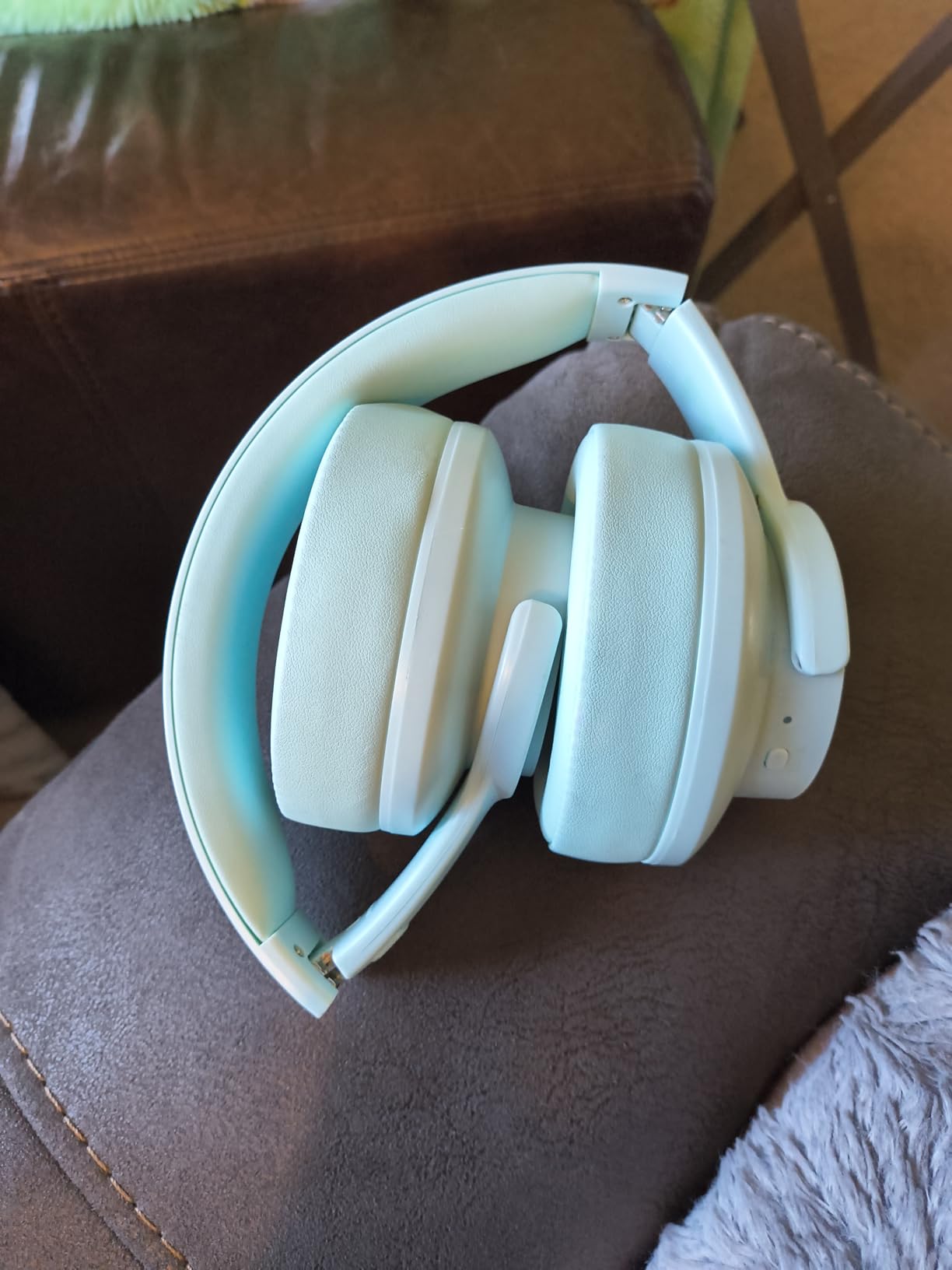 Picun B8 Bluetooth Headphones, 120H Playtime Headphone Wireless Bluetooth with 3 EQ Modes, Low Latency, Hands-Free Calls, Over Ear Headphones for Travel Home Office Cellphone PC Black - Customer Photo 2