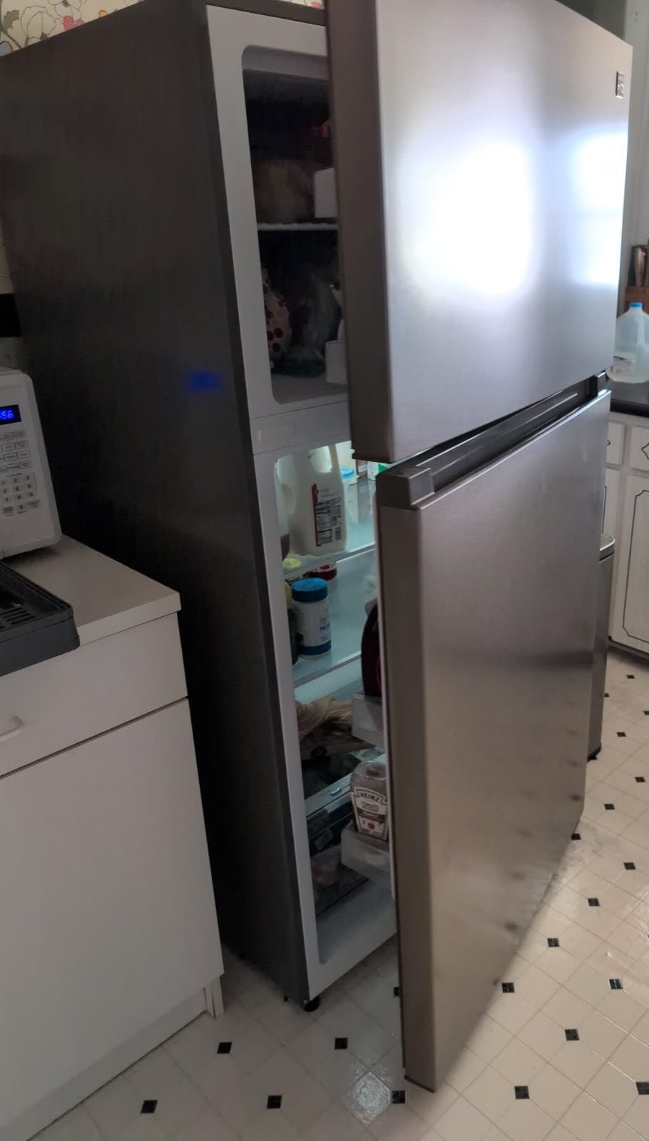 Kenmore 33 in. 20.5 cu. ft. Capacity Refrigerator/Freezer with Full-Width Adjustable Glass Shelving, Humidity Control Crispers, ENERGY STAR Certified, Fingerprint Resistant Stainless Steel - Customer Photo 2