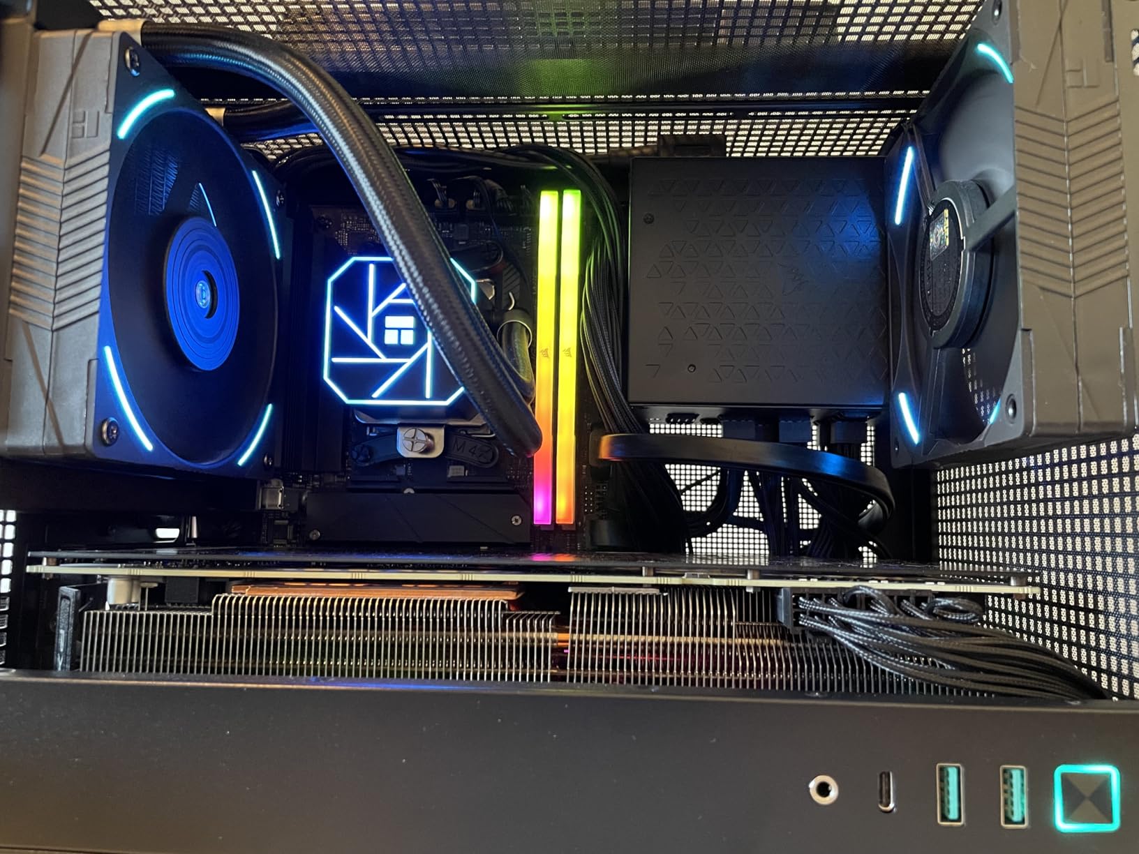 Thermalright Aqua Elite 120 V3 AIO CPU Cooler, 120mm Liquid Cooling, ARGB PWM Fans, Intel LGA1150-1200/AMD AM4-AM5 - Customer Photo 2