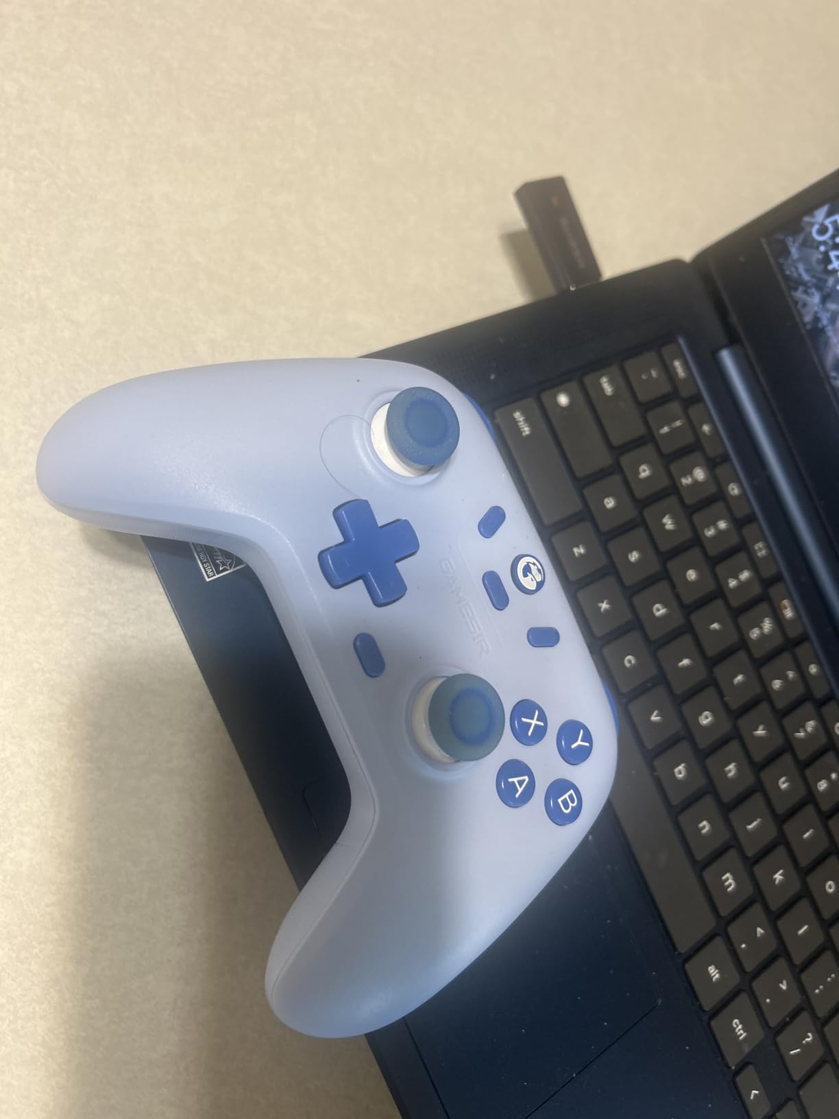 GameSir Nova Lite 2.4g Wireless Controller for Windows PC, iPhone, Android, Switch & Steam Deck, Bluetooth Controller Gamepad with Hall Effect Trigger,Turbo,Rumble Vibration(White) customer photo 1