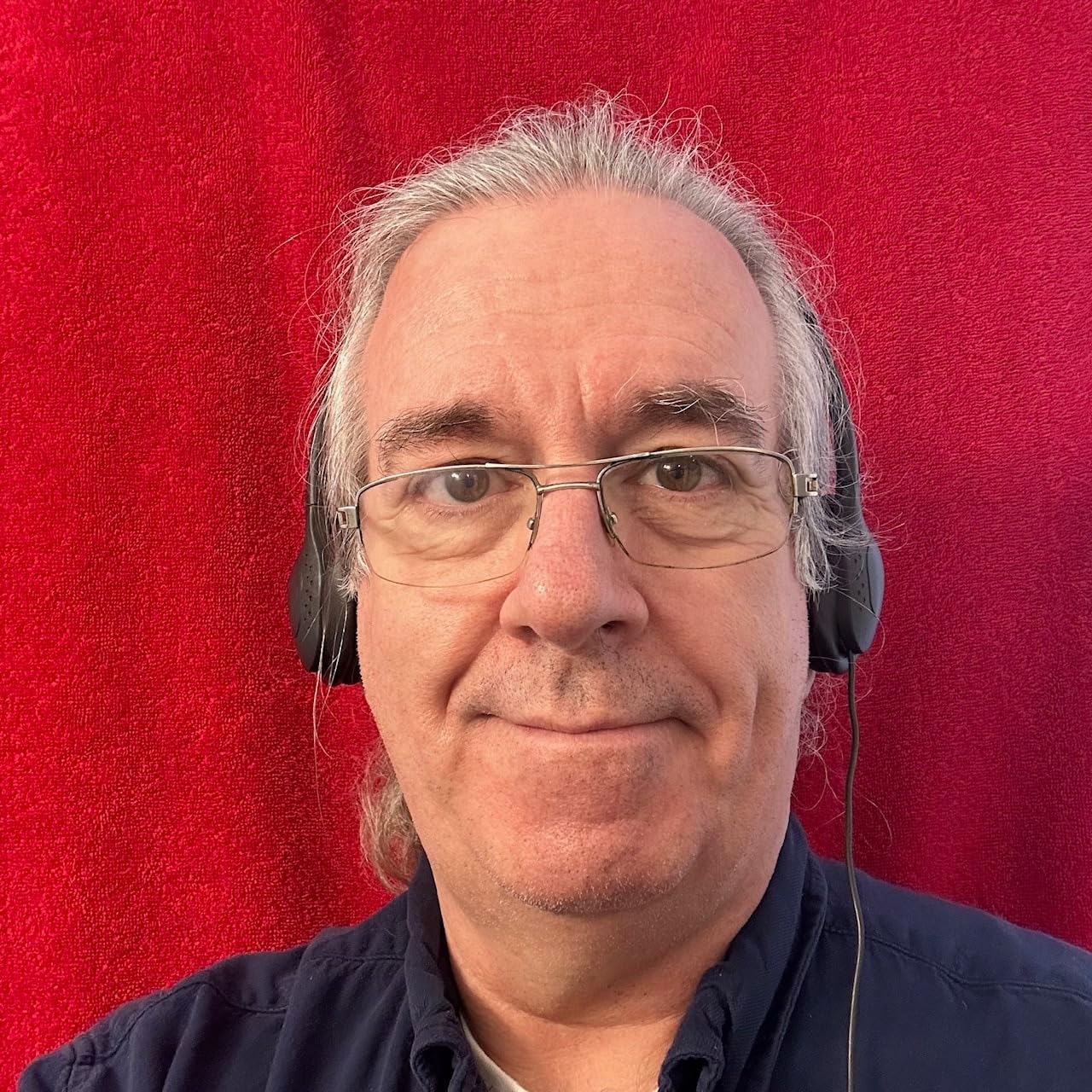 Maeline Bulk Headphones On-Ear Wired Headphones Adjustable Headband with Soft Faux Leather Cushions for School Classrooms, Libraries, Travel - 3.5mm Plug - 10 Pack - Multicolor - Customer Photo 3