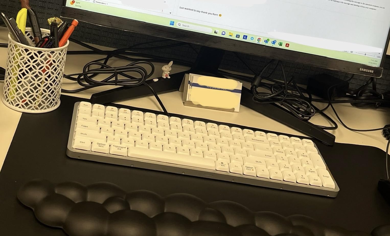 LOFREE Flow Low Profile Mechanical Keyboard, 100 Keys Rechargeable Wireless Keyboards with Bluetooth and Wired Connection for Windows, Mac OS/White Ghost Linear Switches - Customer Photo 1