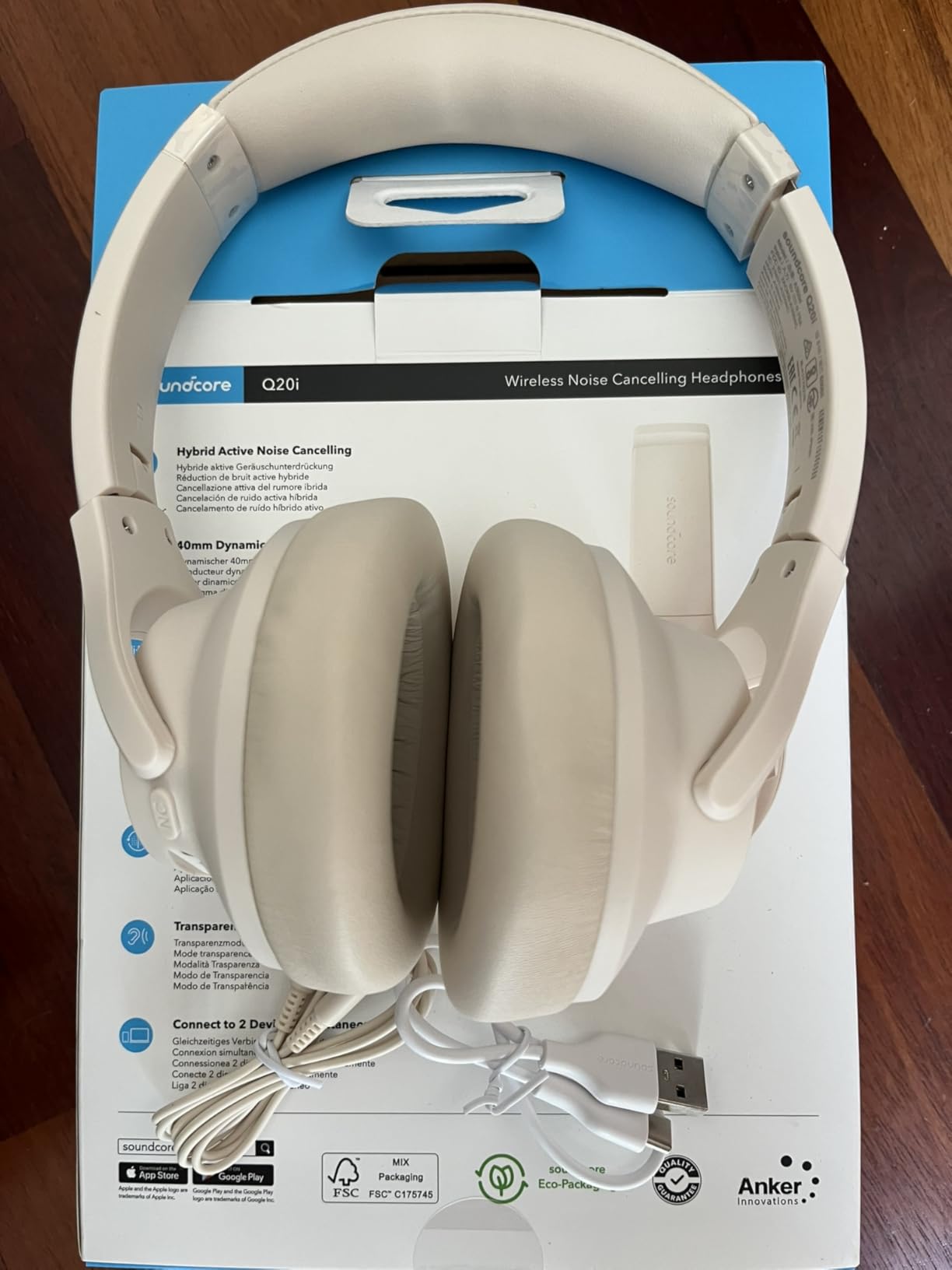 Soundcore by Anker Q20i Hybrid Active Noise Cancelling Headphones, Wireless Over-Ear Bluetooth, 40H Long ANC Playtime, Hi-Res Audio, Big Bass, Customize via an App, Transparency Mode (White) - Customer Photo 4