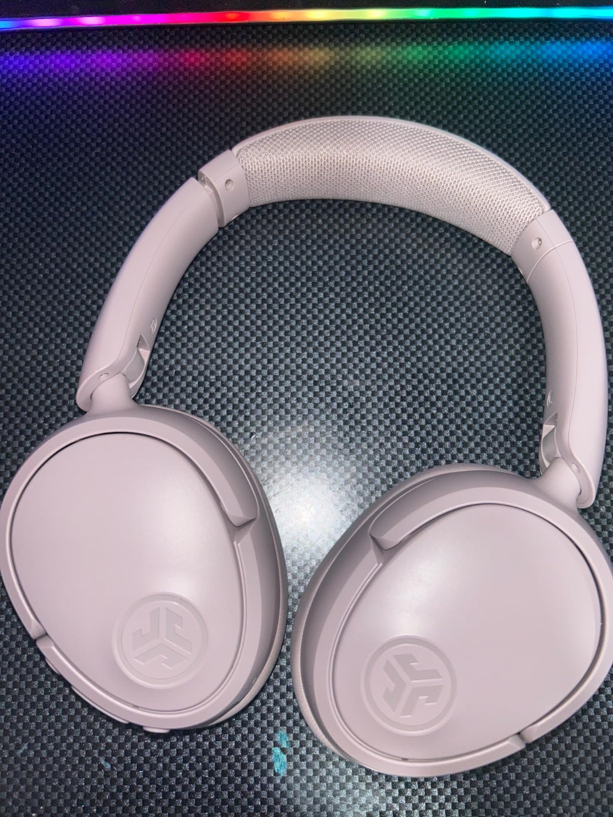 JLab JBuds Lux ANC Wireless Headphones, Cloud White, Hybrid Active Noise Cancelling, Customizable Sound, Spatial Audio Compatible, Premium Over-Ear Bluetooth Headset Customer Review JLab JBuds Lux ANC Wireless Headphones, Cloud White, Hybrid Active Noise Cancelling, Customizable Sound, Spatial Audio Compatible, Premium Over-Ear Bluetooth Headset - Customer Photo 2