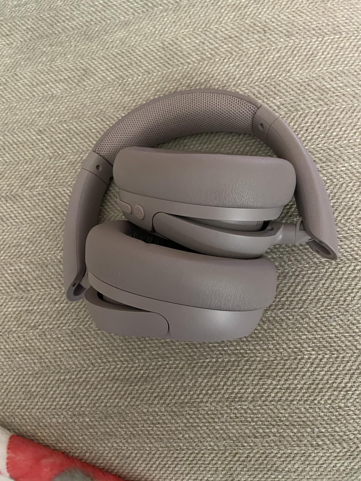JLab JBuds Lux ANC Wireless Headphones, Cloud White, Hybrid Active Noise Cancelling, Customizable Sound, Spatial Audio Compatible, Premium Over-Ear Bluetooth Headset - Customer Photo 5