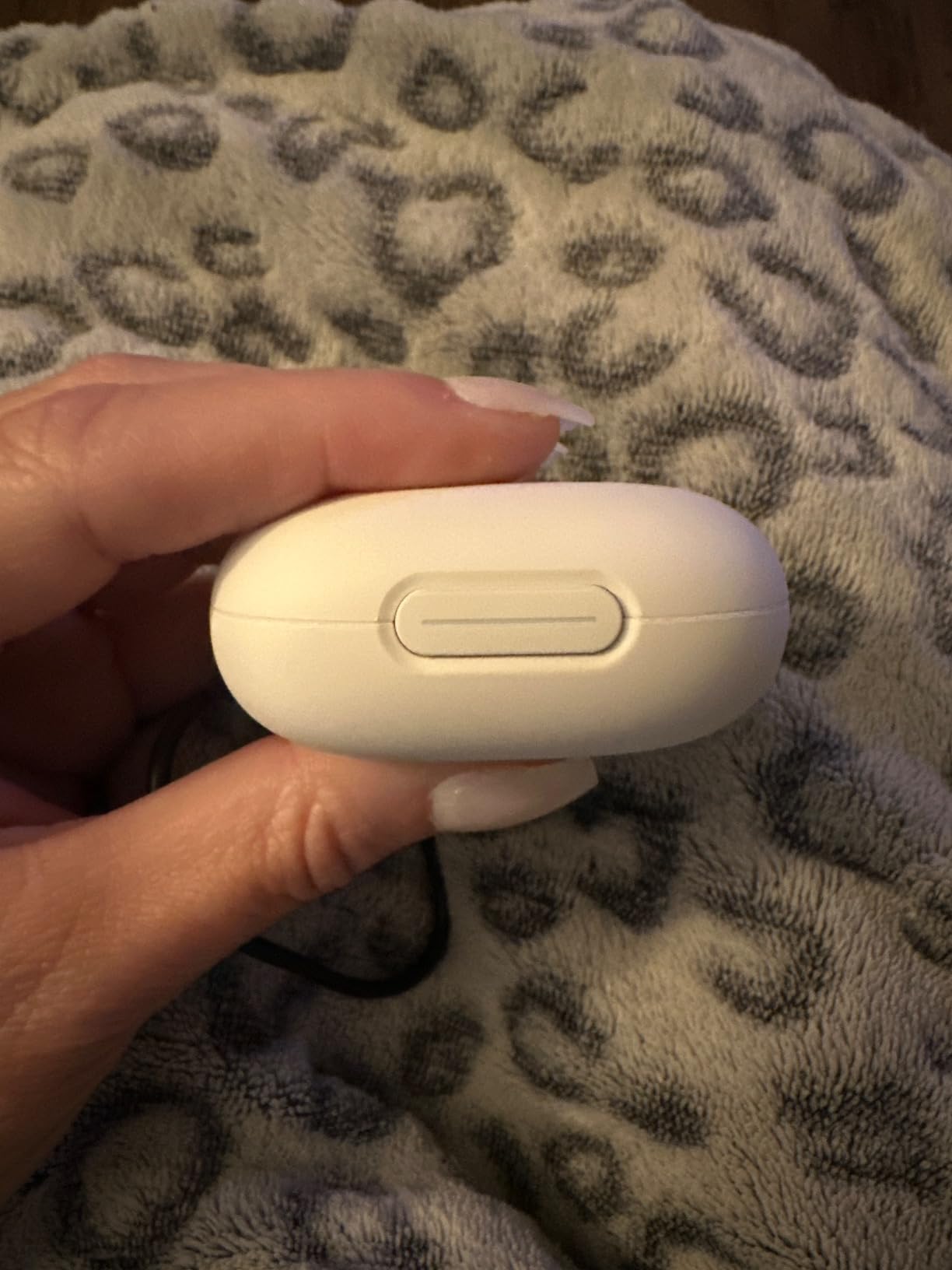 Soundcore Sport X20 by Anker, True-Wireless Workout Earbuds, Rotatable and Extendable Ear Hooks, Noise Cancelling, Deep Bass, IP68 Waterproof, Sweatproof, Dustproof, 48H Play, Sport Earbuds for Gym Customer Review Soundcore Sport X20 by Anker, True-Wireless Workout Earbuds, Rotatable and Extendable Ear Hooks, Noise Cancelling, Deep Bass, IP68 Waterproof, Sweatproof, Dustproof, 48H Play, Sport Earbuds for Gym - Customer Photo 2