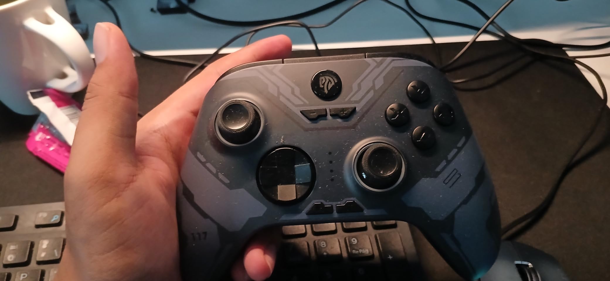 EasySMX X15 PC Controller - Enhanced Wireless Bluetooth Controller with Hall Joysticks/Hall Triggers/RGB Lighting - No Stick Drift, No Dead Zone - Work for Windows PC, Android, Steam and Switch - Customer Photo 4