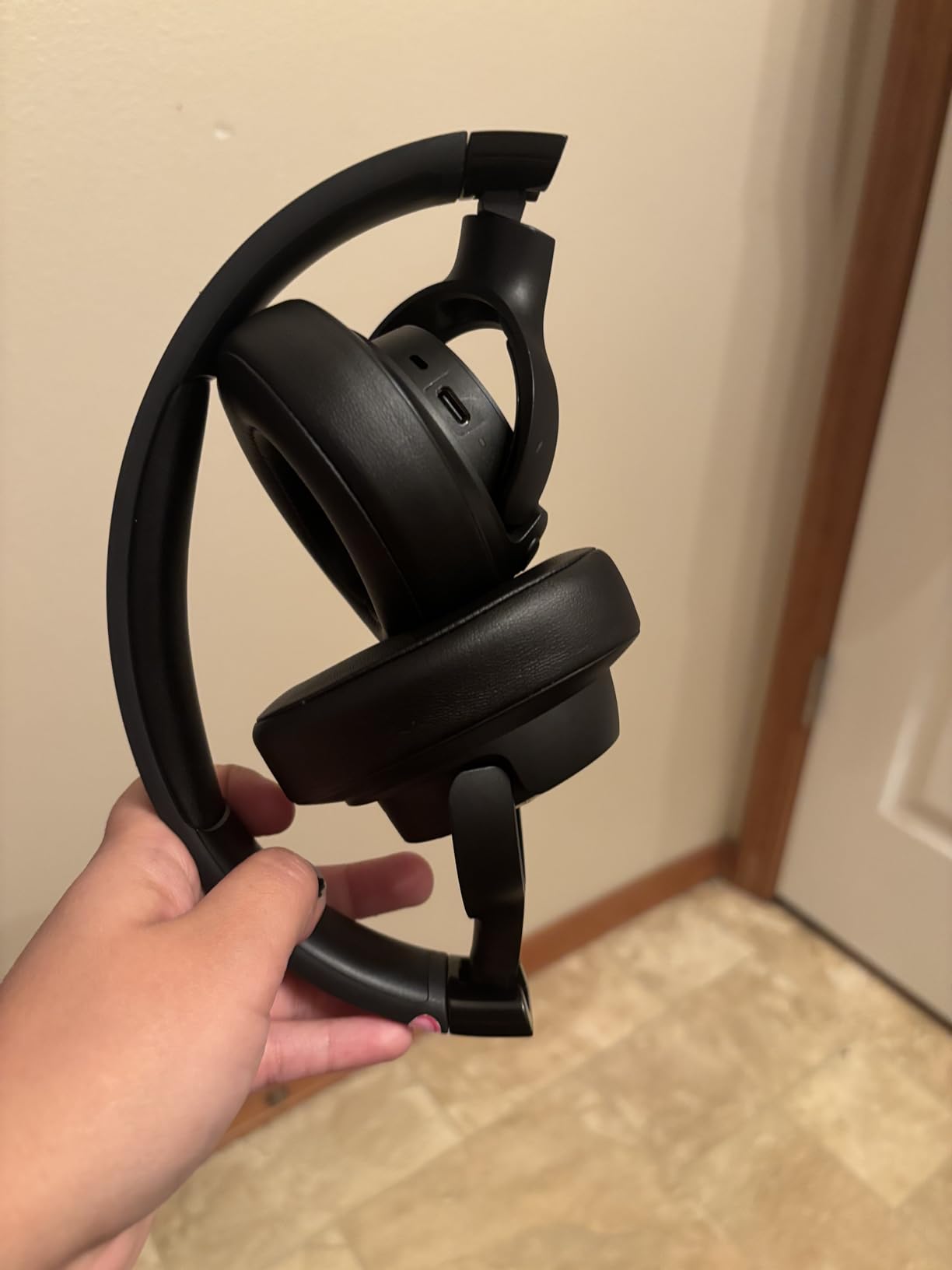 JBL Tune 770NC - Adaptive Noise Cancelling with Smart Ambient Wireless Over-Ear Headphones, Bluetooth 5.3, Up to 70H Battery Life with Speed Charge, Lightweight, Comfortable & Foldable Design (Black) - Customer Photo 1