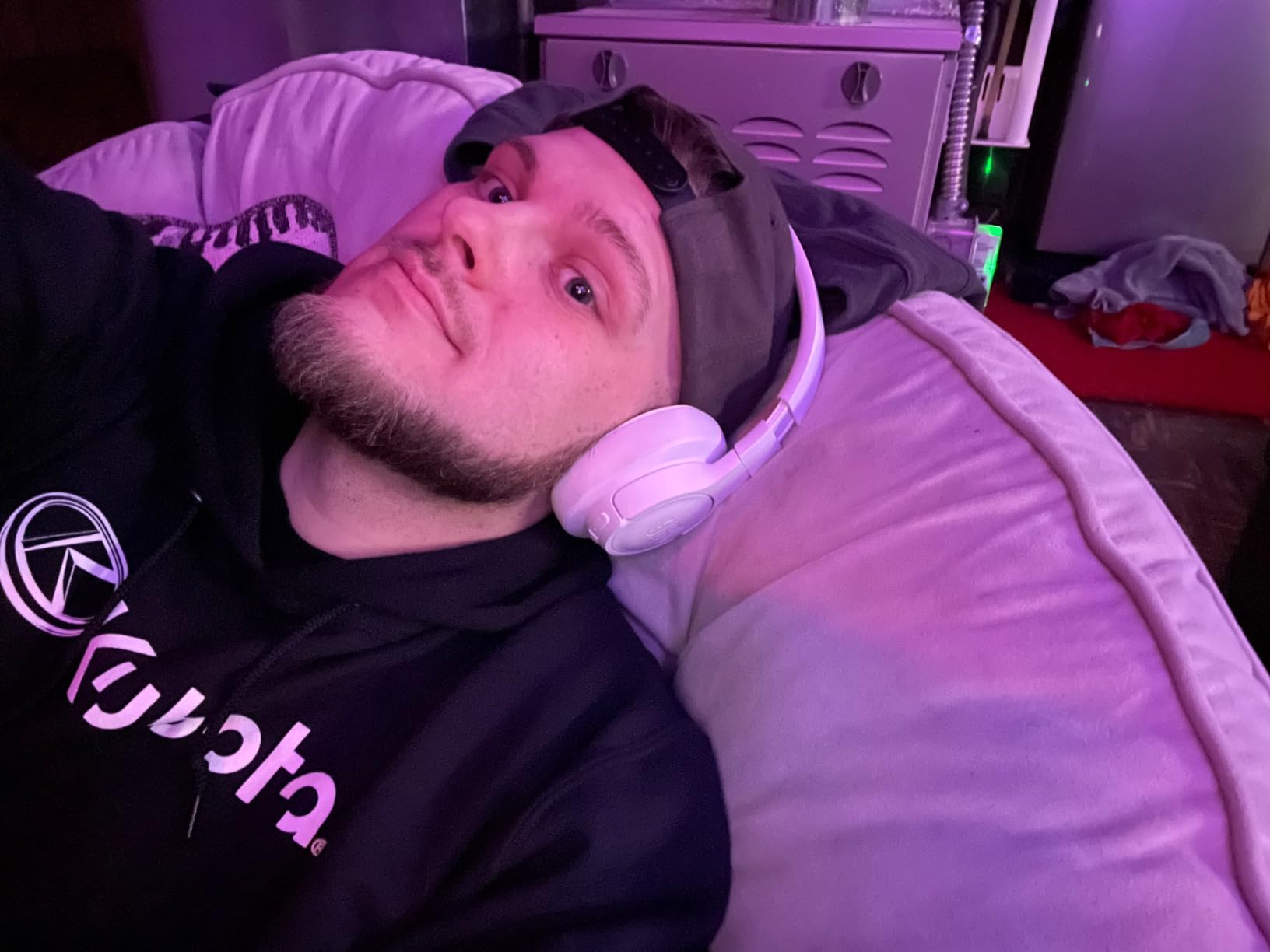 JBL Tune 770NC - Adaptive Noise Cancelling with Smart Ambient Wireless Over-Ear Headphones, Bluetooth 5.3, Up to 70H Battery Life with Speed Charge, Lightweight, Comfortable & Foldable Design (Black) - Customer Photo 4