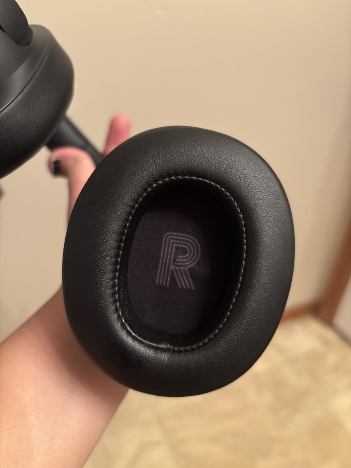 JBL Tune 770NC - Adaptive Noise Cancelling with Smart Ambient Wireless Over-Ear Headphones, Bluetooth 5.3, Up to 70H Battery Life with Speed Charge, Lightweight, Comfortable & Foldable Design (Black) - Customer Photo 5