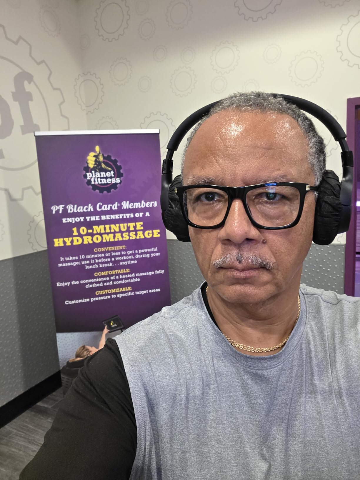 JBL Tune 720BT - Wireless Over-Ear Headphones with JBL Pure Bass Sound, Bluetooth 5.3, Up to 76H Battery Life and Speed Charge, Lightweight, Comfortable and Foldable Design (Black) - Customer Photo 1