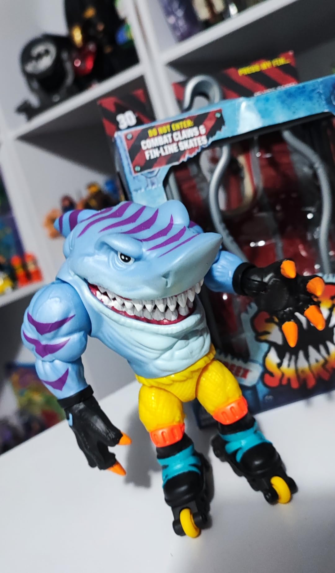Mattel Street Sharks Action Figure with Bite & Skate Motion, Skreek Collectible Toy - Customer Photo 2