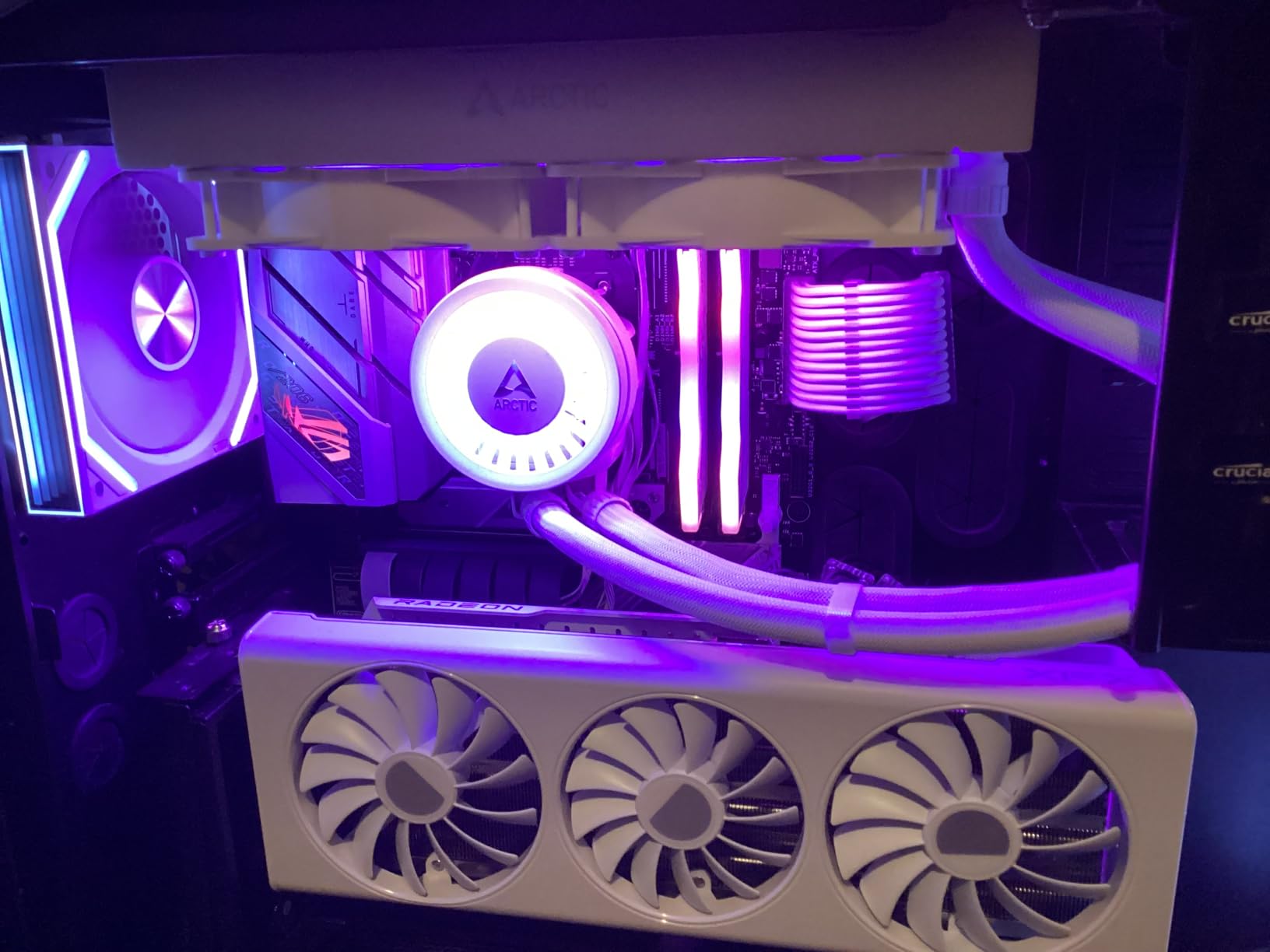 XFX Speedster QICK319 Radeon RX 7800 XT White CORE Gaming Graphics Card with 16GB GDDR6 HDMI 3xDP, AMD RDNA 3 RX-78TQICKW9 - Customer Photo 1