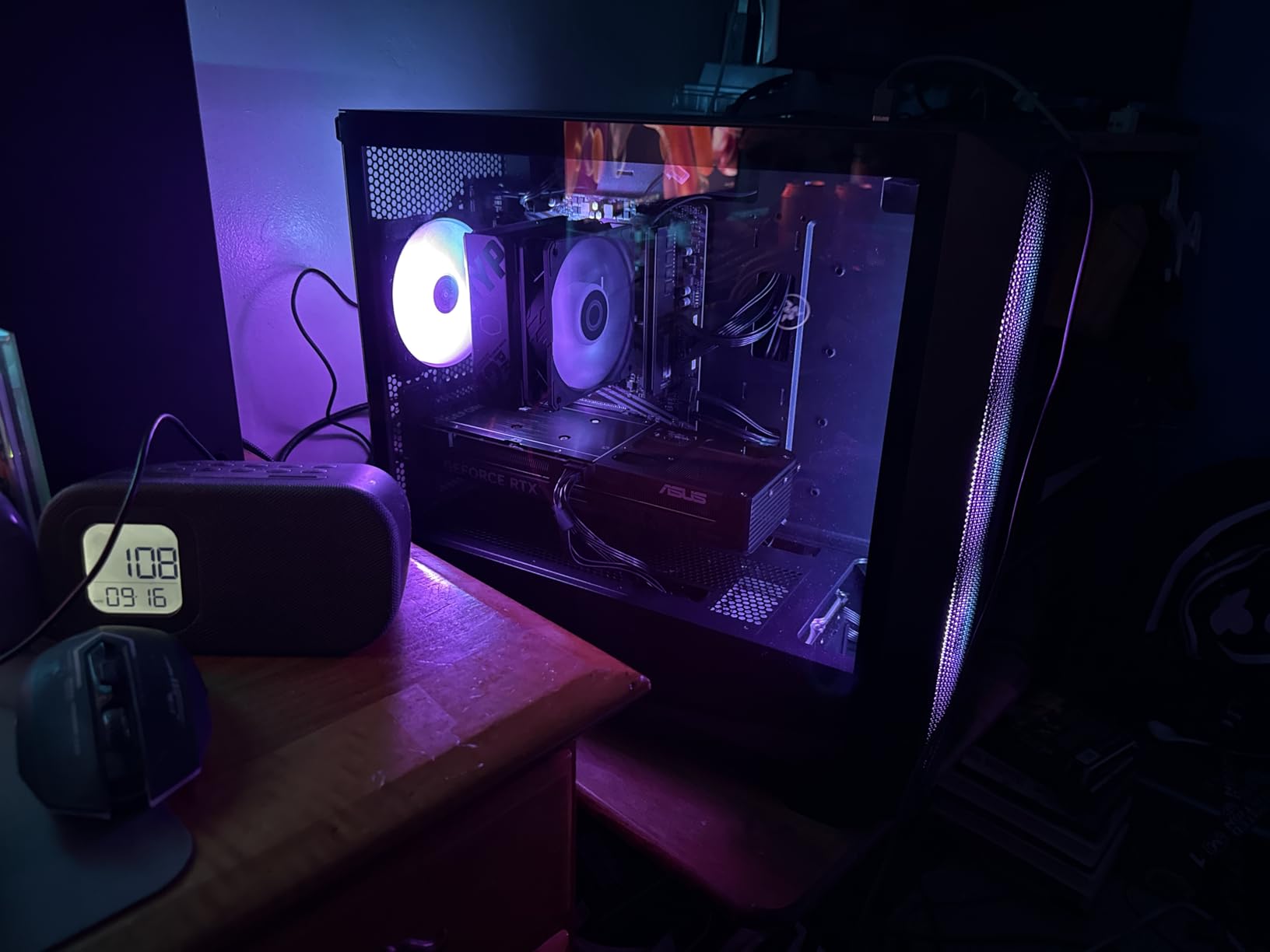 ASUS Dual GeForce RTX™ 4060 Ti EVO OC Edition 8GB GDDR6 (PCIe 4.0, 8GB GDDR6, DLSS 3, HDMI 2.1a, DisplayPort 1.4a, Axial-tech fan design, 0dB technology, Protective Backplate, Auto-Extreme Technology) - Customer Photo 2