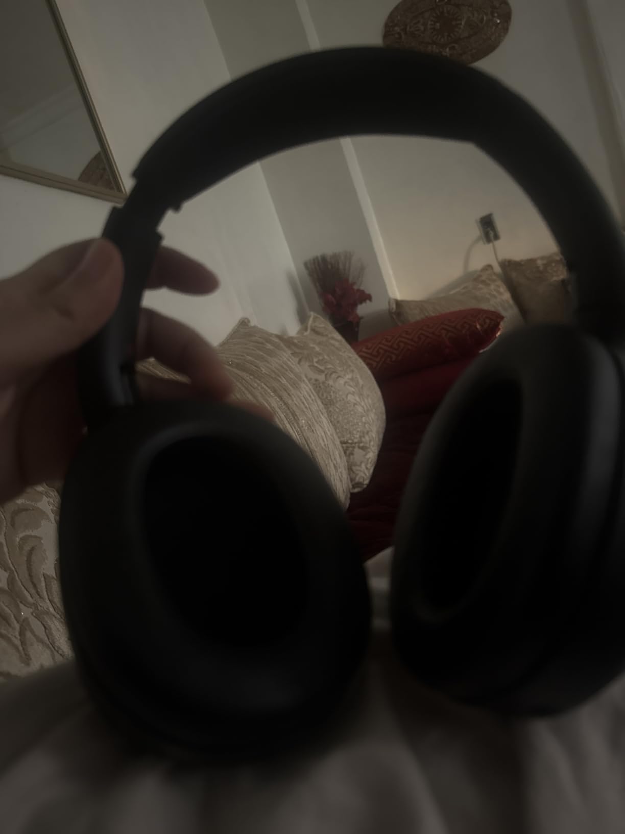 Sony ULT WEAR Over-Ear Noise Cancelling Bluetooth Headphones with Alexa Built-in, Comfortable Design, 30-Hour Battery, Massive Bass, Off White - Customer Photo 2