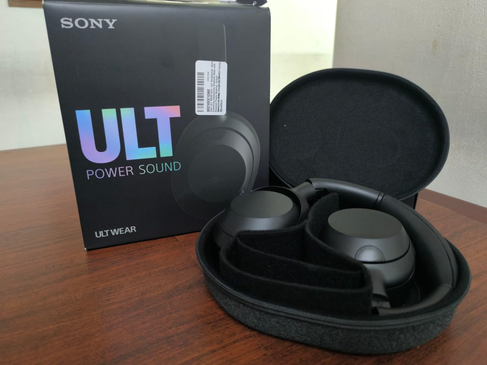 Sony ULT WEAR Over-Ear Noise Cancelling Bluetooth Headphones with Alexa Built-in, Comfortable Design, 30-Hour Battery, Massive Bass, Off White - Customer Photo 4