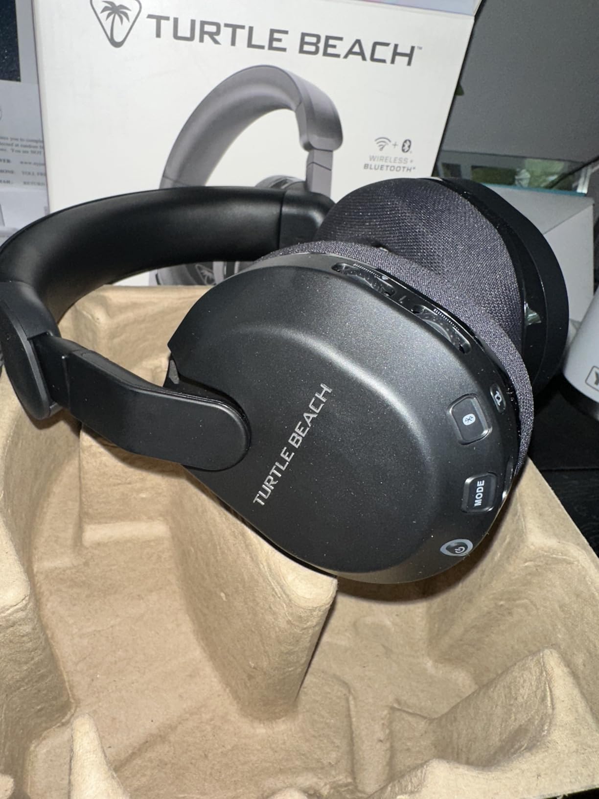 Turtle Beach Stealth 600 Wireless Multiplatform Amplified Gaming Headset for PS5, PS4, PC, & Mobile - Bluetooth, 80-Hr Battery, Noise-Cancelling Flip-to-Mute Mic, 50mm Speakers - Black customer photo 2