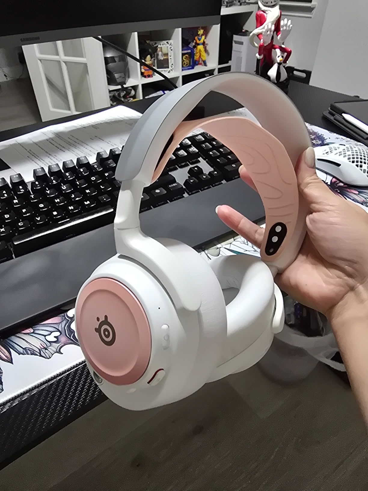 SteelSeries Nova Booster Pack - Mint Nylon Headband + Arctis Nova 7X Multi-Platform Gaming Headset - Nova Acoustic System - Wireless 2.4GHz + Bluetooth - 38Hr Battery - USB-C - Xbox, PC, PS, Switch, M - Customer Photo 1
