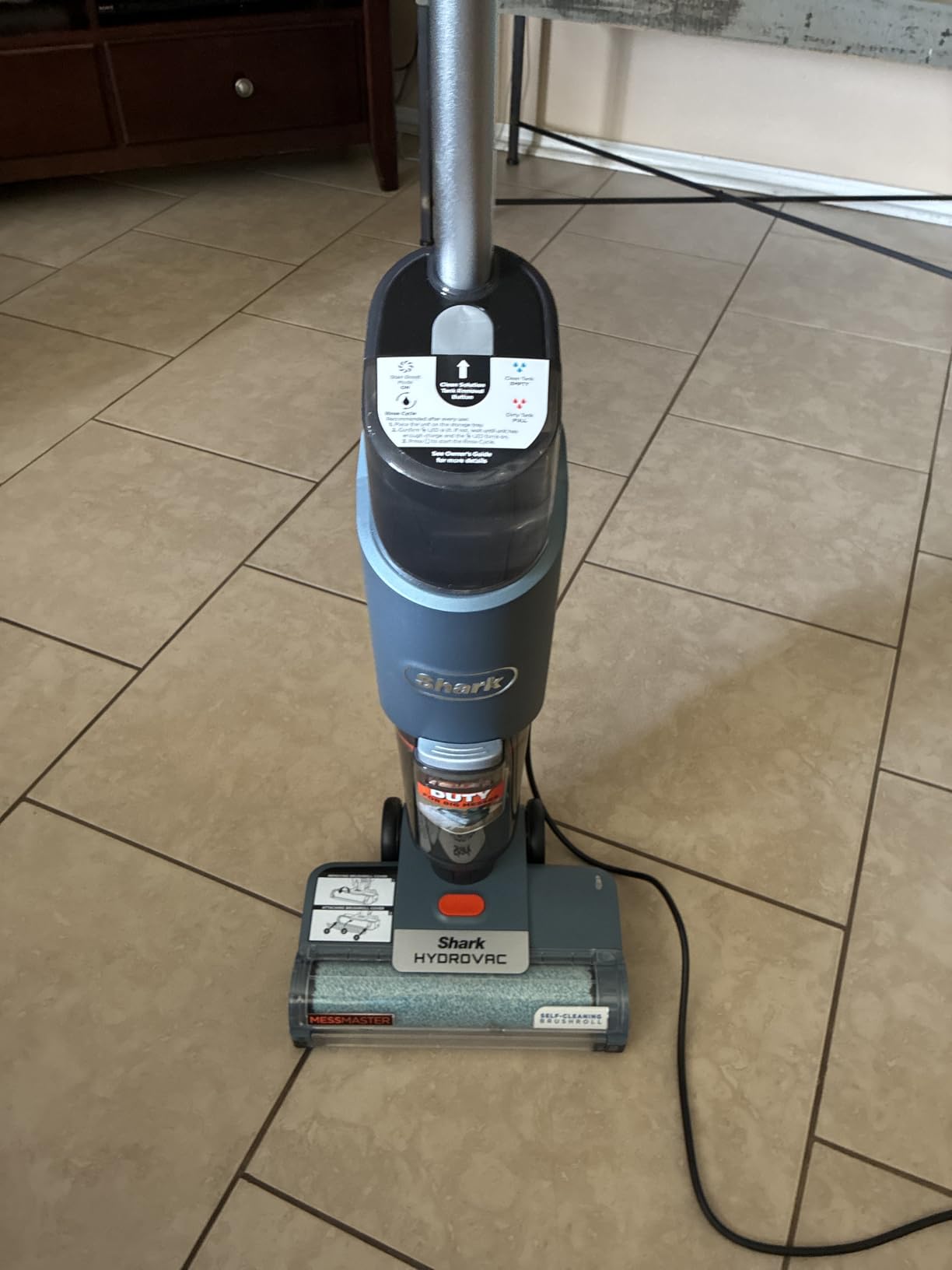 Shark | Wet Dry Vacuum Cleaner | Vacuum and Mop Combo | HydroVac MessMaster | 3-in-1 Self-Cleaning + Powerful Suction | 2 Brushrolls & 2 Solutions Included | Hardwood Floor & Area Rug Cleaner | AW261 - Customer Photo 3