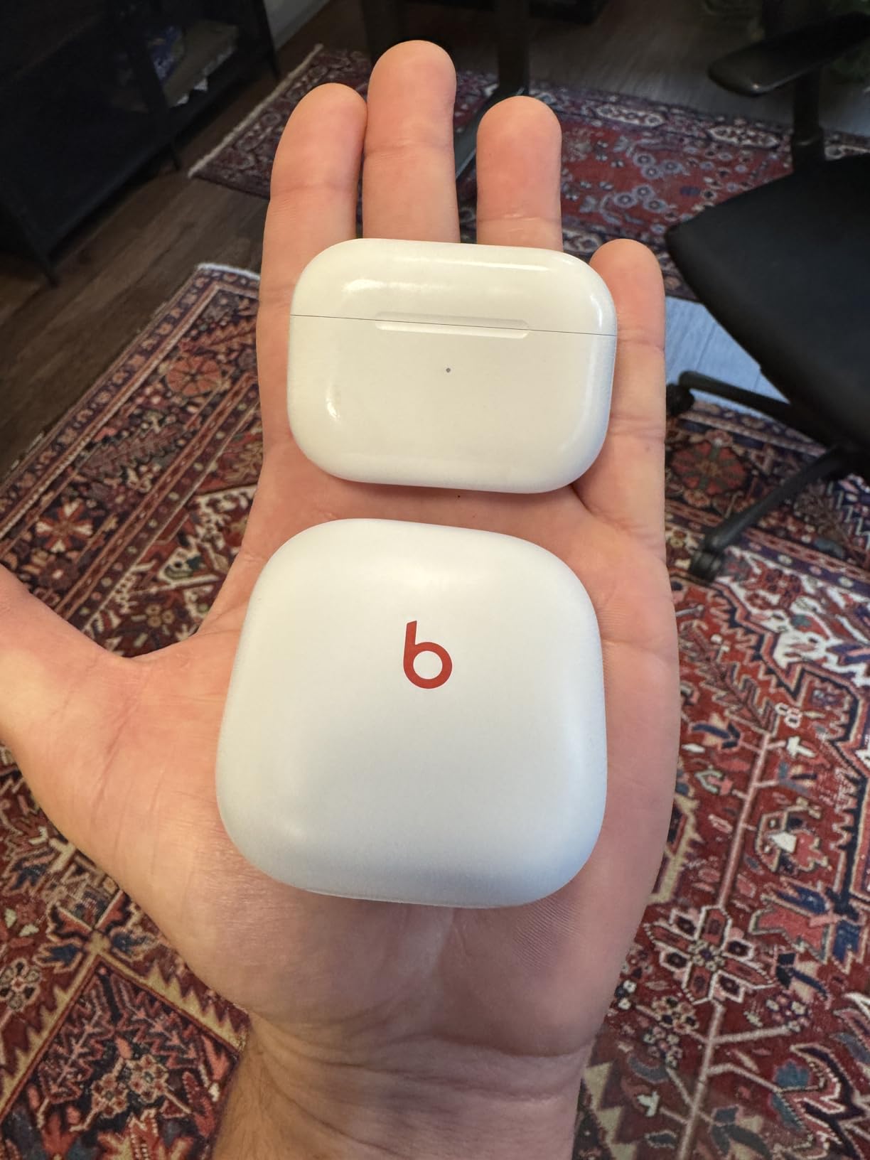 Apple AirPods Pro 2 Wireless Earbuds, Active Noise Cancellation, Hearing Aid Feature, Bluetooth Headphones, Transparency, Personalized Spatial Audio, High-Fidelity Sound, H2 Chip, USB-C Charging Customer Review Apple AirPods Pro 2 Wireless Earbuds, Active Noise Cancellation, Hearing Aid Feature, Bluetooth Headphones, Transparency, Personalized Spatial Audio, High-Fidelity Sound, H2 Chip, USB-C Charging - Customer Photo 1