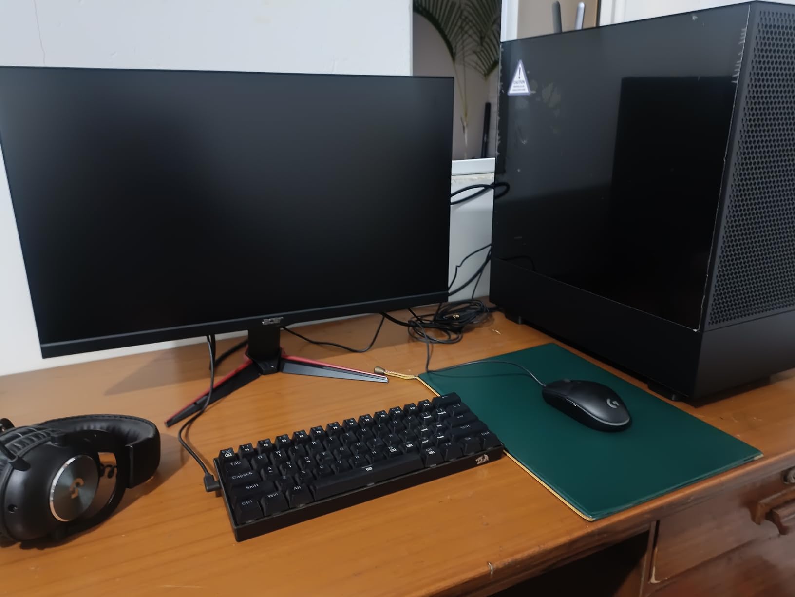 NZXT H5 Flow 2024 - Compact ATX Mid-Tower PC Gaming Case - High Airflow - 2 x 120mm Fans Included - 360mm Front & 240mm Top Radiator Support - Cable Management System - Tempered Glass - Black - Customer Photo 2