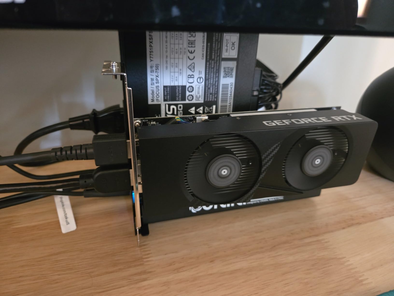 External GPU Dock Station, Mini eGPU Enclosure Only Compatible with Thunderbolt 3/4,USB4 40Gbps Graphics Card Dock Compatible with NVIDIA/AMD PCIe, PD 85W, Daisy Chain, DC/ATX/SFX/Flex Support - Customer Photo 1