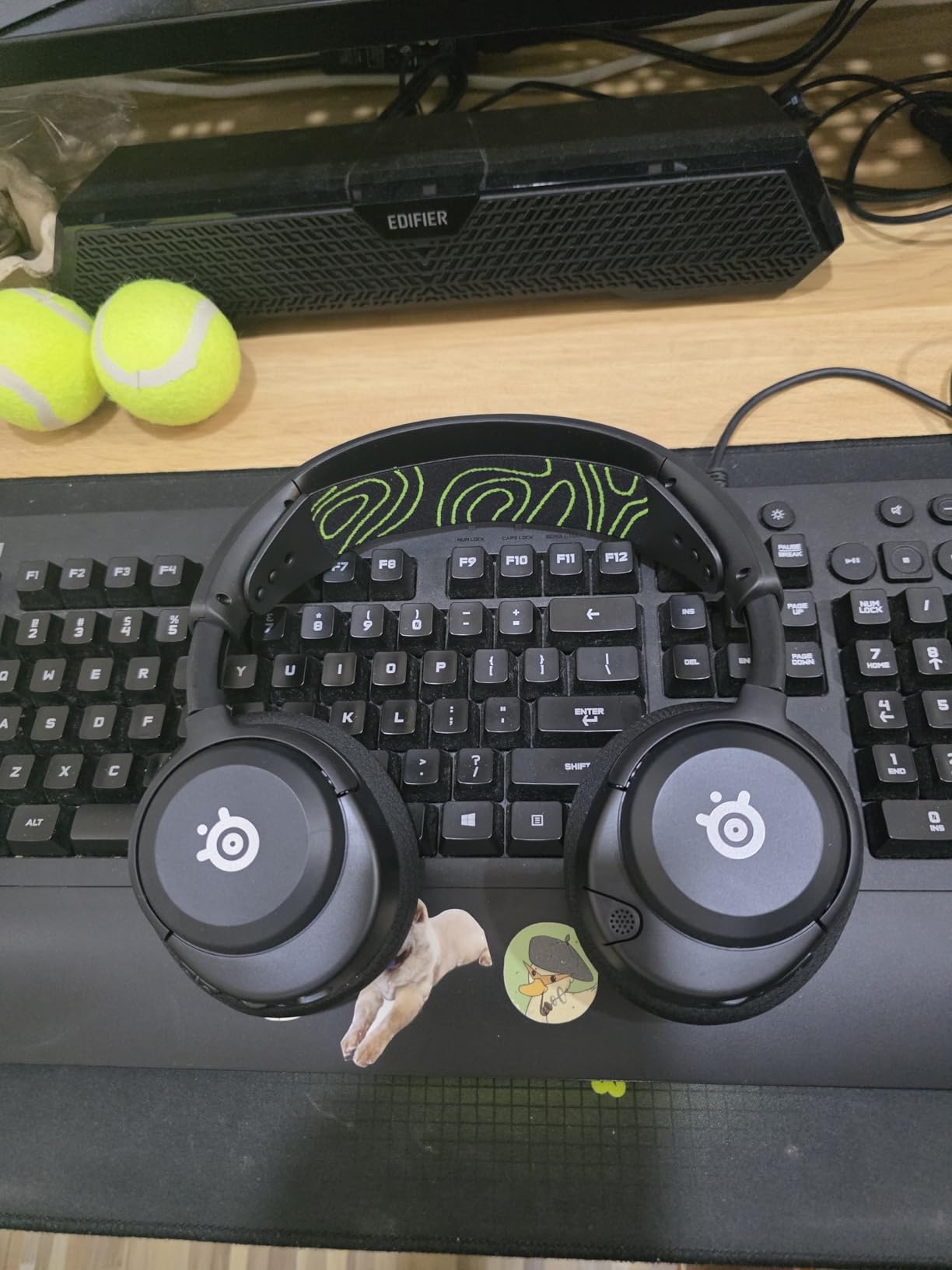 SteelSeries Arctis Nova 5 Wireless Multi-System Gaming Headset — Neodymium Magnetic Drivers — 100+ Audio Presets — 60 HR Battery — 2.4GHz or BT — ClearCast Gen2.X Mic — PC, PS5, PS4, Switch, Mobile - Customer Photo 2