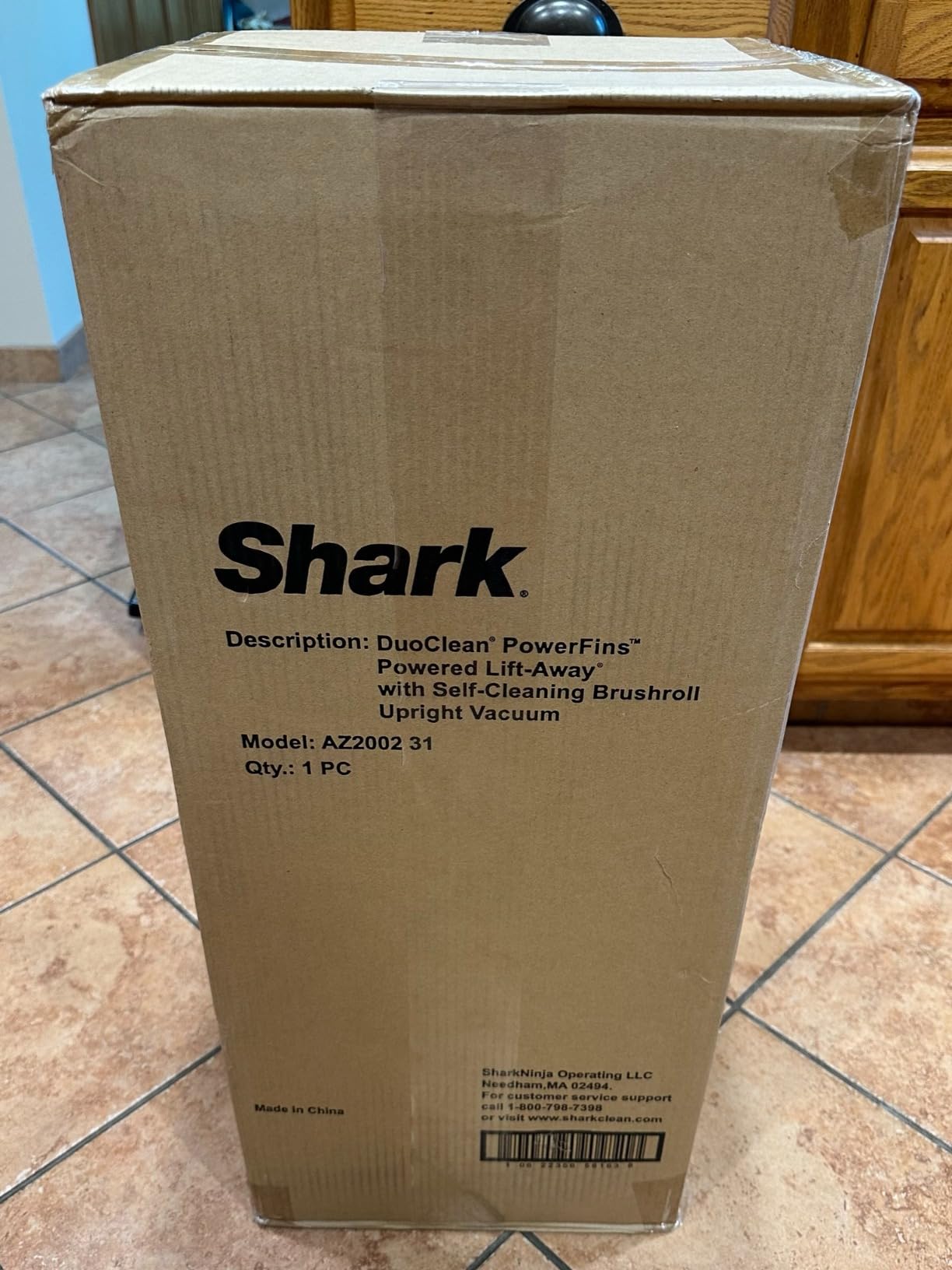 Shark POWERDETECT Upright Vacuum Cleaner with HEPA Filter, Heavy Duty Vacuum with Powerful Suction for Pet Hair Pickup, DuoClean Technology, Powered Lift-Away, Ideal for Carpets & Hardfloors, AZ4002 - Customer Photo 1