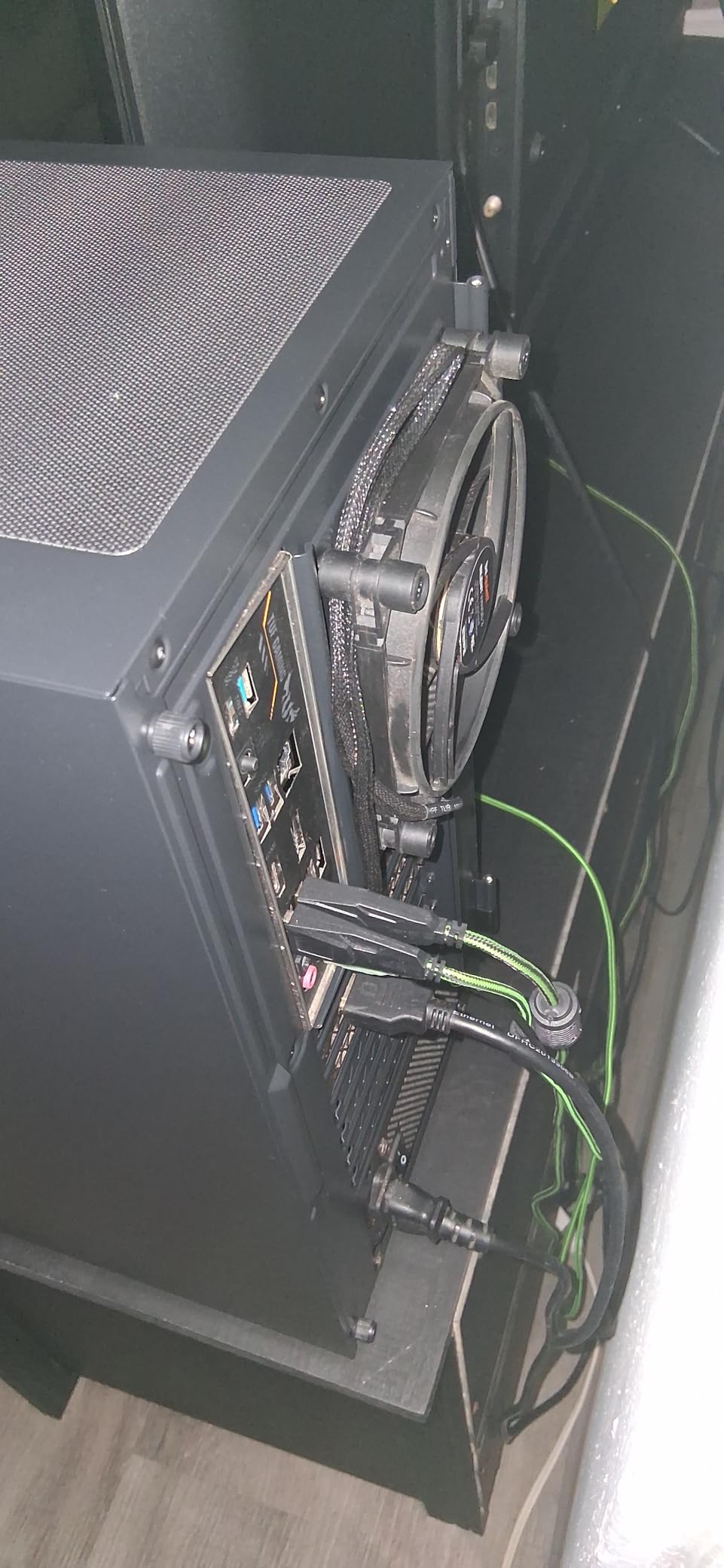 DARKROCK EC2 Black ATX Mid Tower PC Case, Type-C Ready, Supports 50 Series Graphics Cards, Tempered Glass Side Panel, up to 8 x 120mm Cooling Fans & 1 x 360mm Radiator, 1 x Pre-Installed Fan - Customer Photo 2