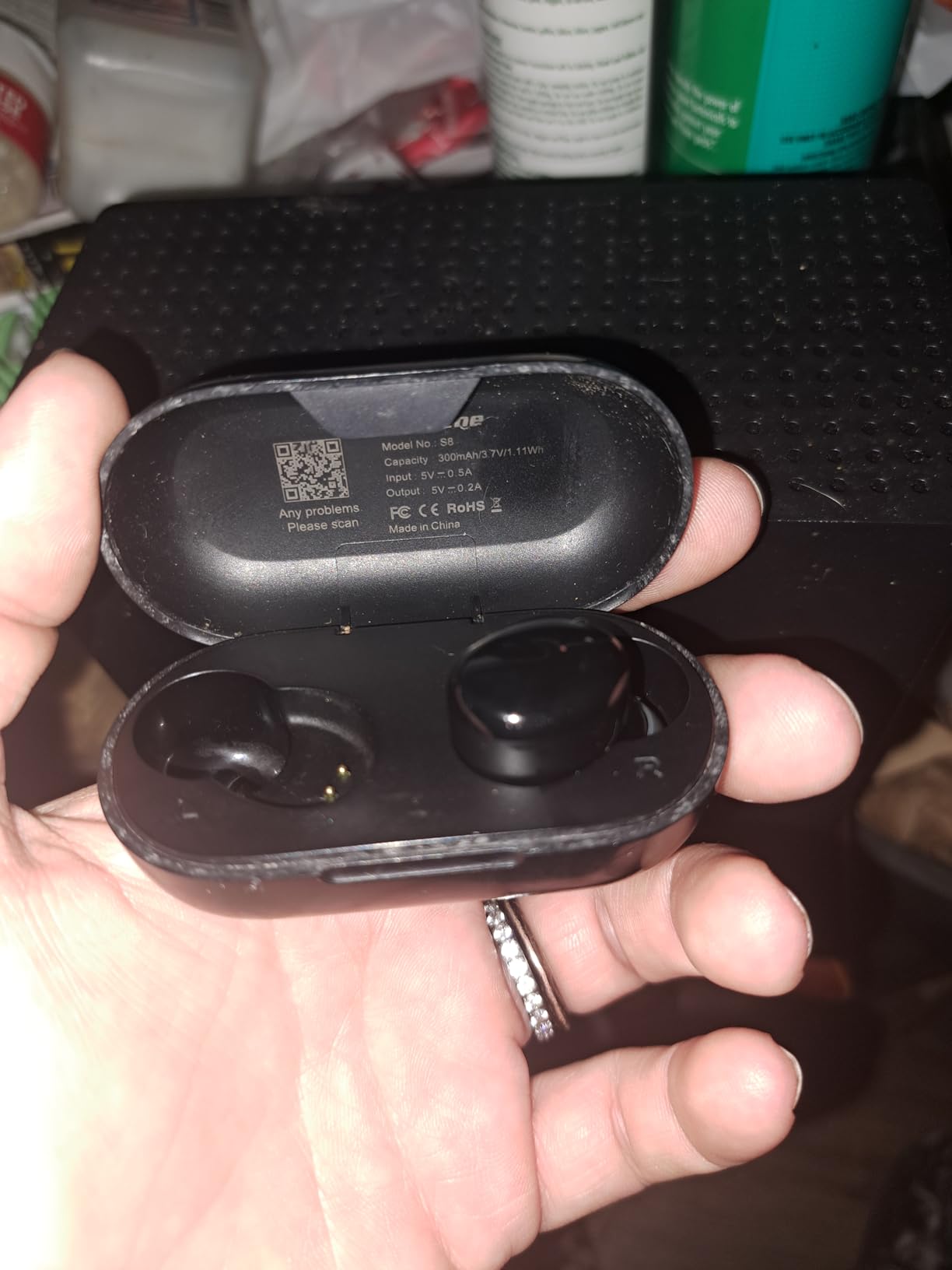 kurdene Wireless Earbuds Bluetooth 5.3 in Ear Buds Light Weight Headphones,Deep Bass Sound,Built in Mics Headset,Clear Calls Earphones for Sports Workout - Customer Photo 1