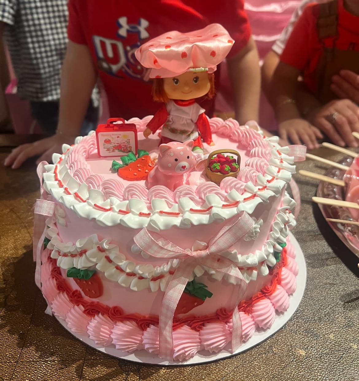 Strawberry Shortcake 'Limited Edition' Classic Version Strawberry Shortcake 5.5-inch Poseable Sweet Scented Fashion Doll with 4 Surprise Reveal Accessories Customer Review Strawberry Shortcake 'Limited Edition' Classic Version Strawberry Shortcake 5.5-inch Poseable Sweet Scented Fashion Doll with 4 Surprise Reveal Accessories - Customer Photo 1