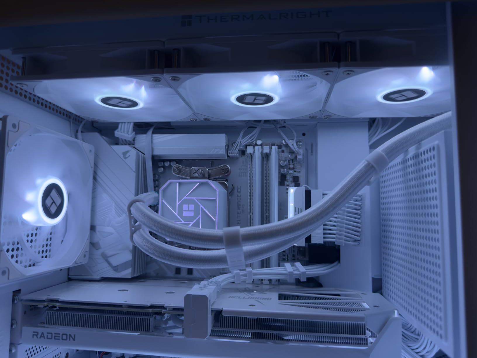 AMD Ryzen™ 7 9700X 8-Core, 16-Thread Unlocked Desktop Processor - Customer Photo 4