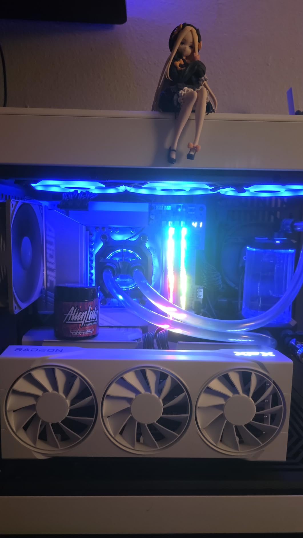 AMD Ryzen™ 9 9950X 16-Core, 32-Thread Unlocked Desktop Processor - Customer Photo 1