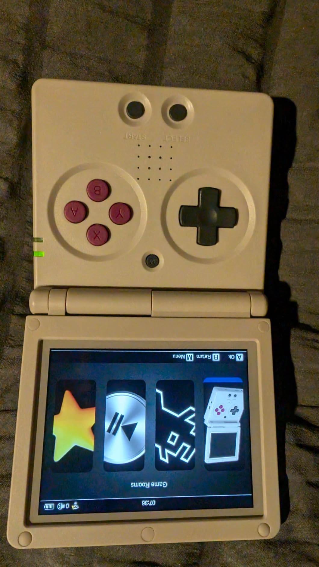 RG35XXSP Flip Portable Retro Handheld Game Console,RG35XXSP 3.5 Inch IPS Screen Linux System with 64G TF Card Pre-Installed 5532 Games,Clamshell Games Consoles Supports 5G WiFi Bluetooth HDMI xxsp - Customer Photo 2