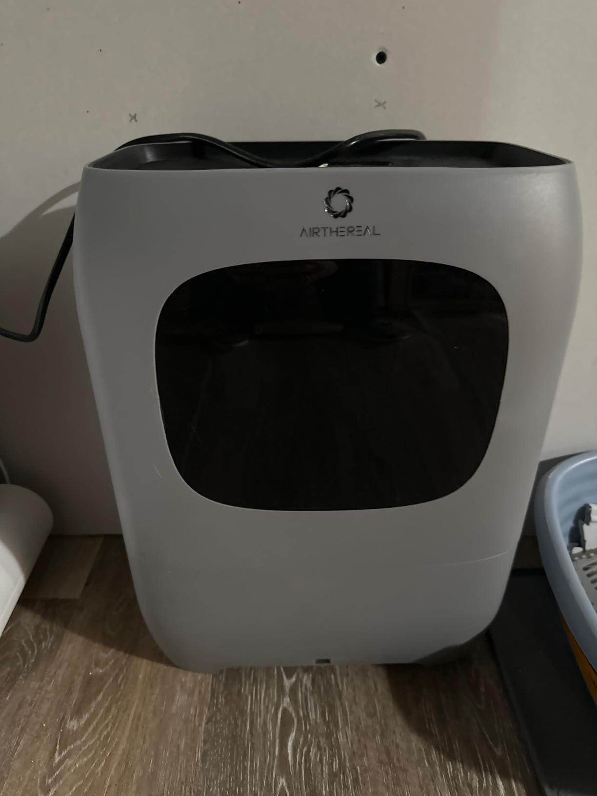 AIRTHEREAL T1 Touchless Vacuum Automatic Dustpan with 2 Operation Modes - Ultra Fast & Powerful Corded Canister Vacuum for Sweeping Salon, Pet Hair, Food, Dirt, Kitchen, 20Kpa 1500 Watt Max Suction - Customer Photo 1