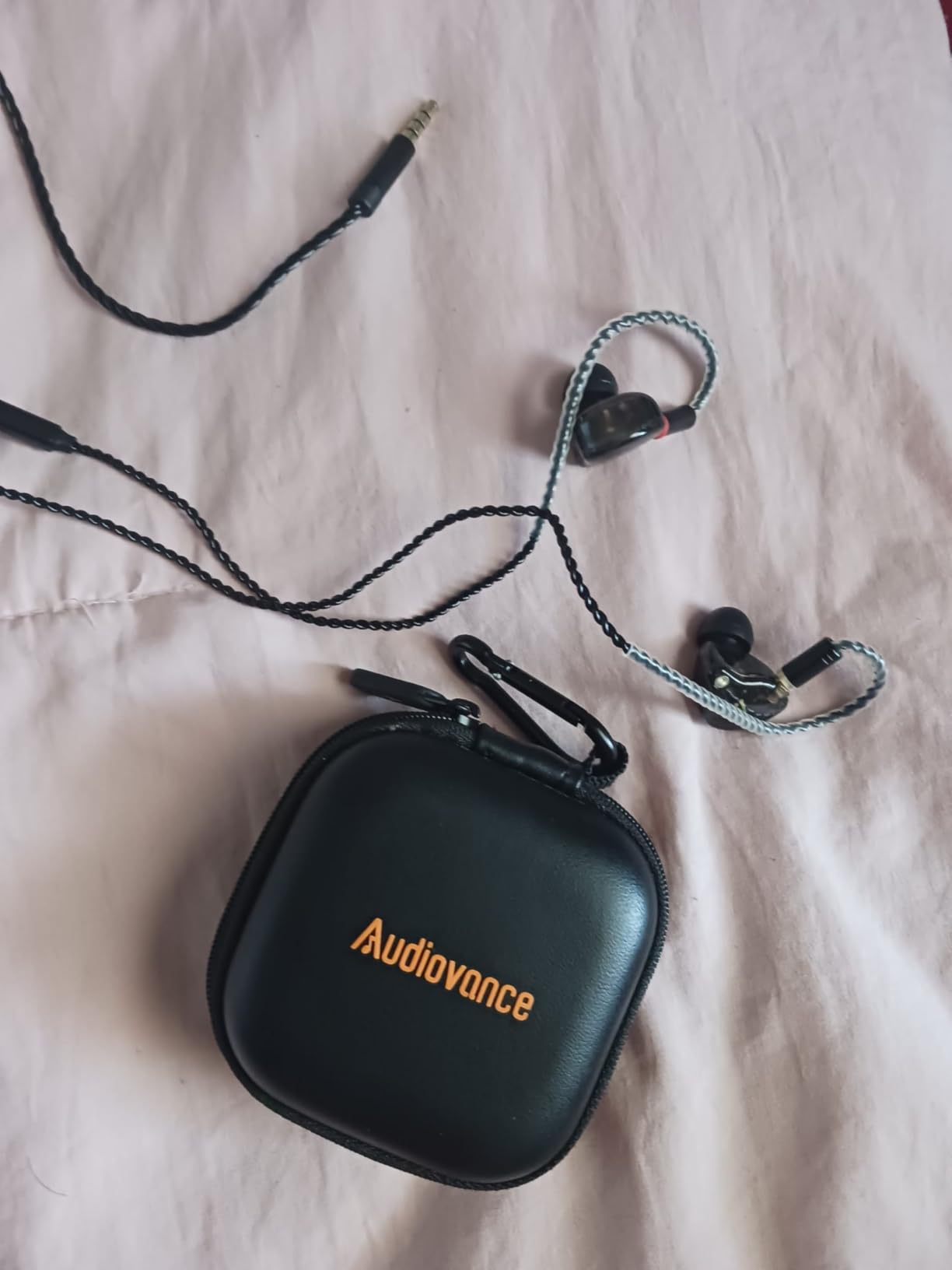 Vibes 202MC USB-C Wired Earbuds - HiFi in Ear Monitor Headphones - Noise Isolating Ear Buds w/ Mic - Clear Sound, Deep Bass & Comfort-Fit Earphones - MMCX to USBC, Silver Plated Cord, Carrying Case - Customer Photo 2