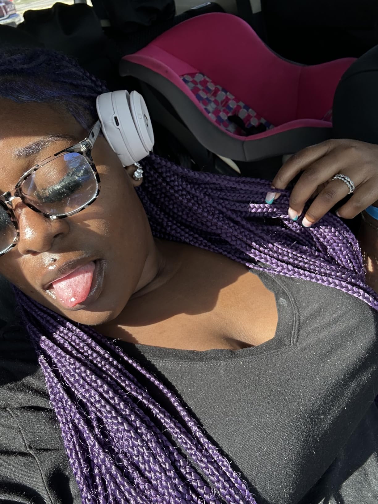 Beats Solo 4 - Wireless Bluetooth On-Ear Headphones, Cloud Pink (Renewed Premium) - Customer Photo 1