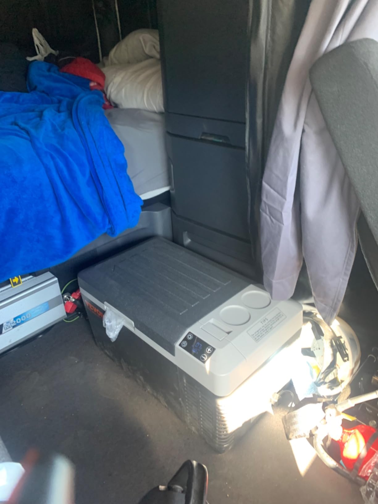 VEVOR Portable Car Refrigerator, 12 Volt Car Refrigerator Fridge, 58 L / 61.5 QT Dual Zone Portable Freezer, -4℉-68℉ Adjustable Temperature, Compressor Cooler for Home, Outdoor, Camping, RV, Car - Customer Photo 2