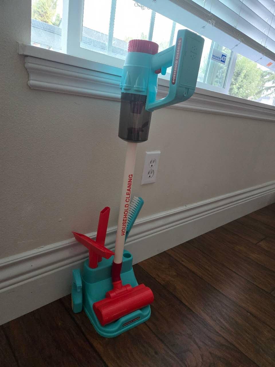 Kids Vacuum Cleaning Toy Set, Kids Vacuum That Really Works with Real Suction Light & Sounds Effects, Durable Toy Vacuum Toddler Cleaning Set as Gifts for Children Age 3+ - Customer Photo 1