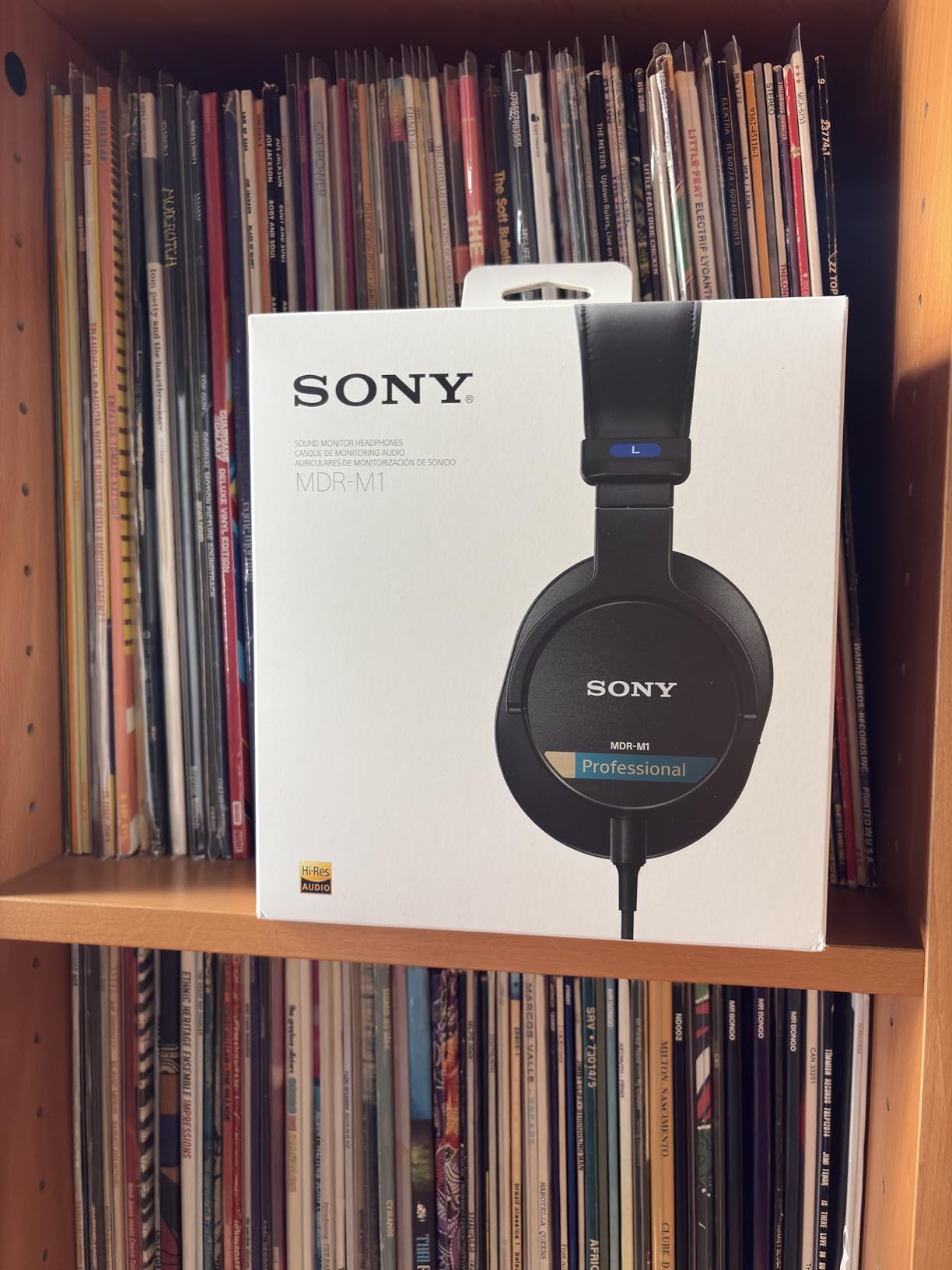 Sony MDR-M1 Professional Reference Closed Monitor Headphones Customer Review Sony MDR-M1 Professional Reference Closed Monitor Headphones - Customer Photo 2