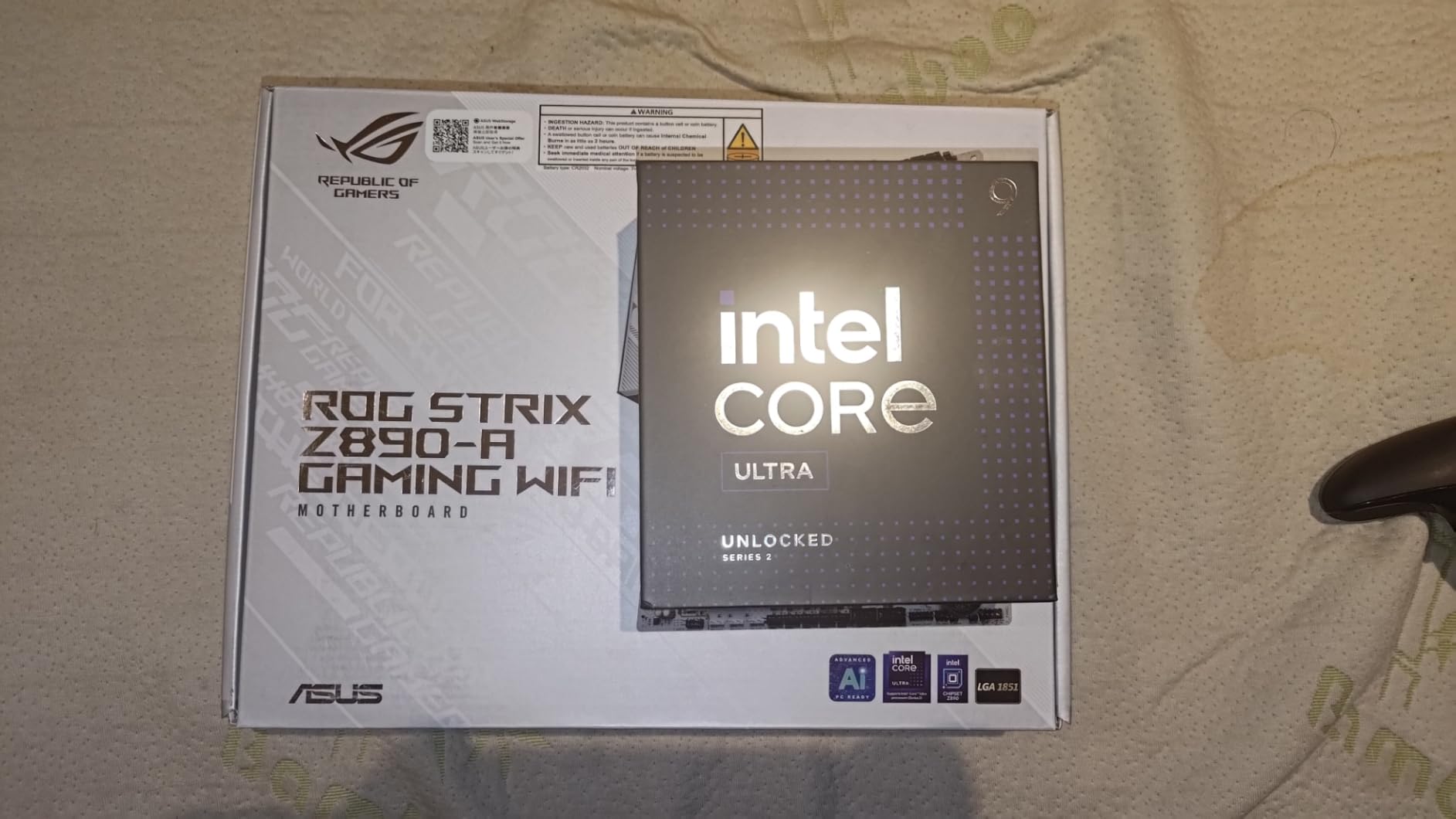 Intel Core Ultra 9 285K Tetracosa-core [24 Core] 3.70 GHz Processor - OEM Pack - Box - Customer Photo 1