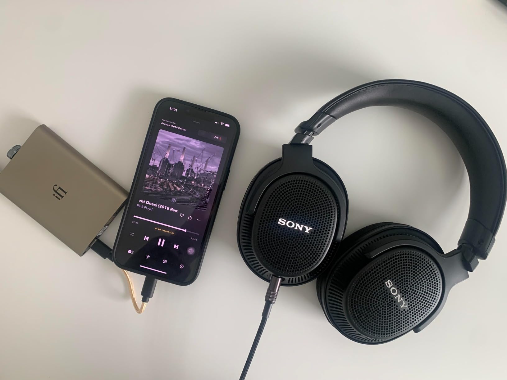 iFi Hip-dac 3 Portable USB DAC Headphone Amplifier (Black Stealth) - Customer Photo 1