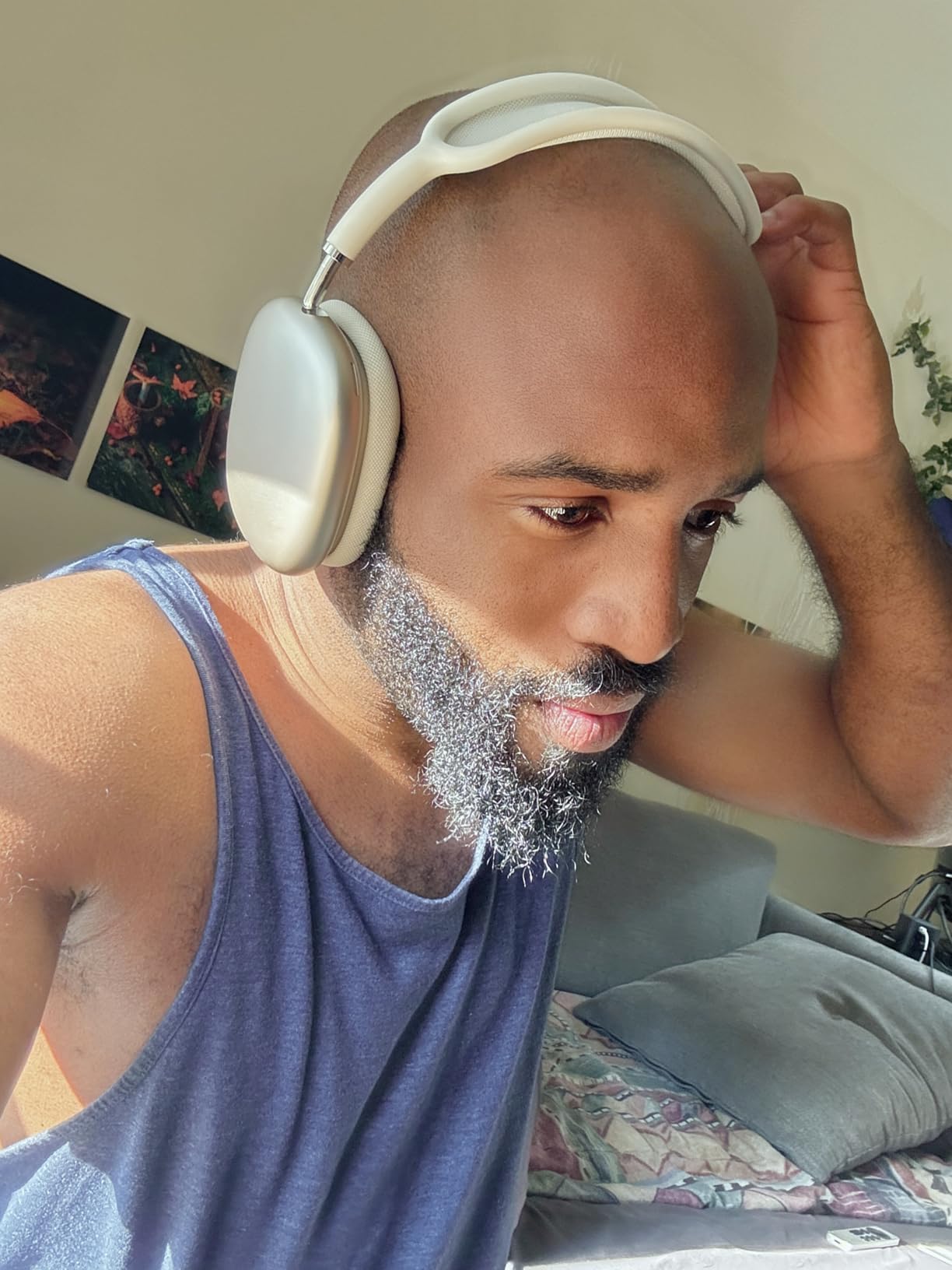 AirPods Max Wireless Over-Ear Headphones, Pro-Level Active Noise Cancellation, Transparency Mode, Personalized Spatial Audio, USB-C Charging, Bluetooth Headphones for iPhone - Midnight customer photo 2