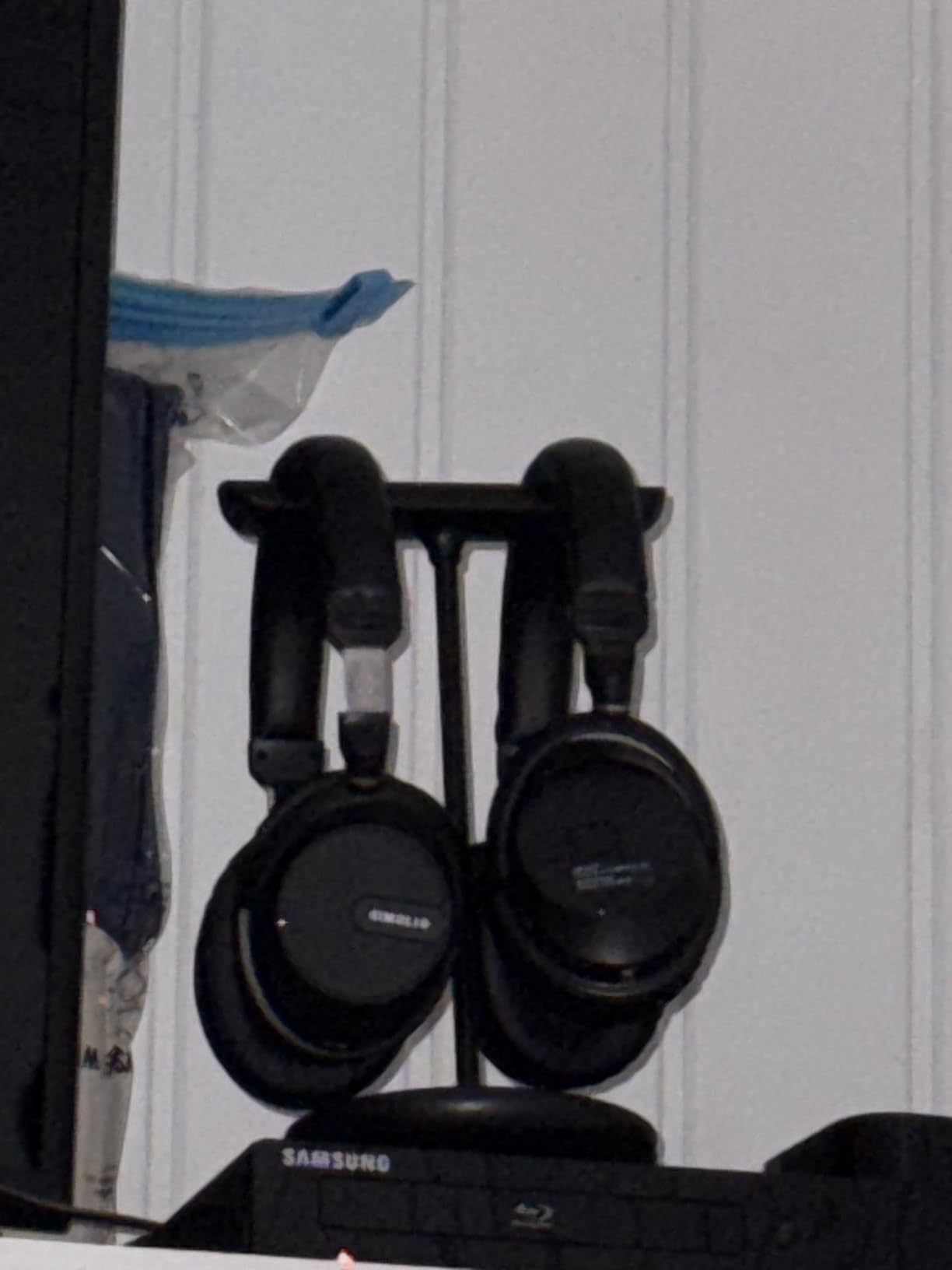 SIMOLIO 737D Plus Wireless Headphones for TV Watching with Cinema and Clear Dialog Modes, Volume Boosted Dual Headphones Bluetooth for Seniors, No Delay, TV & Bluetooth Mode, 164FT/50M - Customer Photo 1