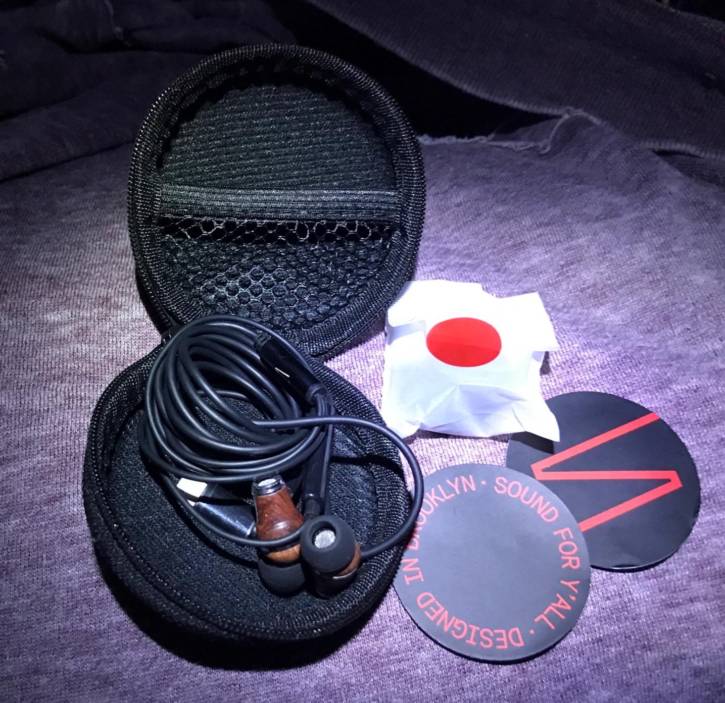 Symphonized Premium Wooden iPhone Earphones Wired (USB C) Deep Bass Sound, 3D Sound, Microphone Volume Control, 90% Noise Cancelling for Type C Devices. Earphones for iPhone 15 to 17 & Android - Customer Photo 1