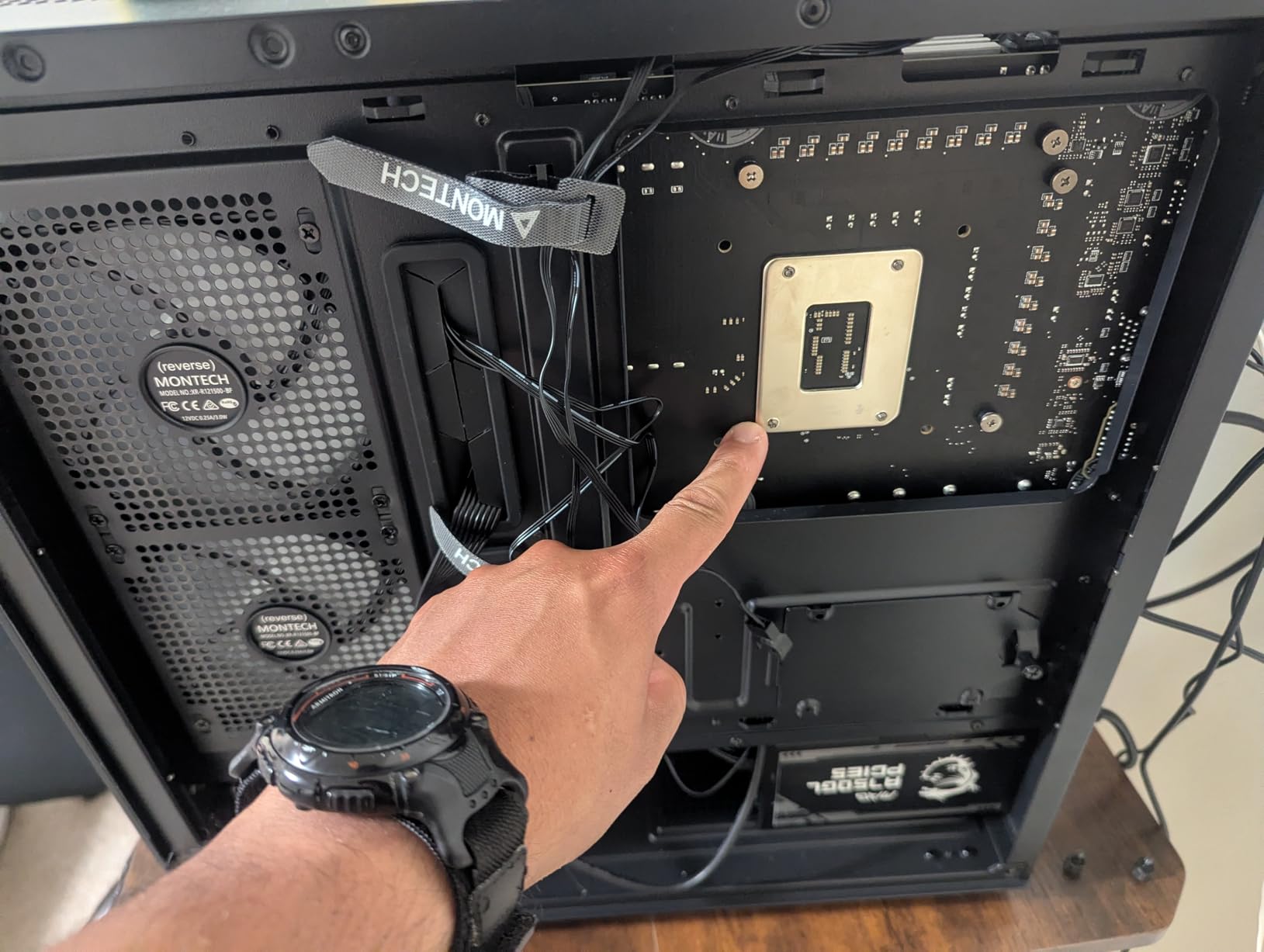 ARCTIC Liquid Freezer III Pro 240-240 mm AIO CPU Cooler, Water Cooling, 38 mm Radiator, PWM Pump, VRM Fan, AMD AM5/AM4, Intel LGA1851/1700 Contact Frame - Black - Customer Photo 1