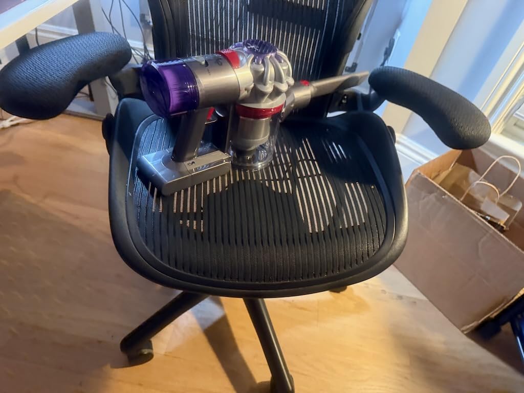 Dyson Car+Boat Handheld Vacuum, Cordless and Lightweight, Cleans Hard Surfaces and Upholstery, 115AW, 2 Power Modes, Up to 50 Minutes customer photo 1