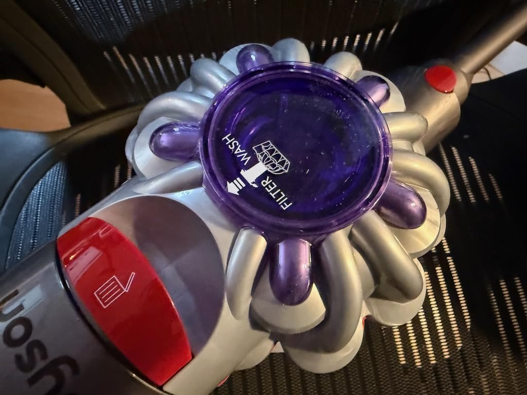 Dyson Car+Boat Handheld Vacuum, Cordless and Lightweight, Cleans Hard Surfaces and Upholstery, 115AW, 2 Power Modes, Up to 50 Minutes² - Customer Photo 3